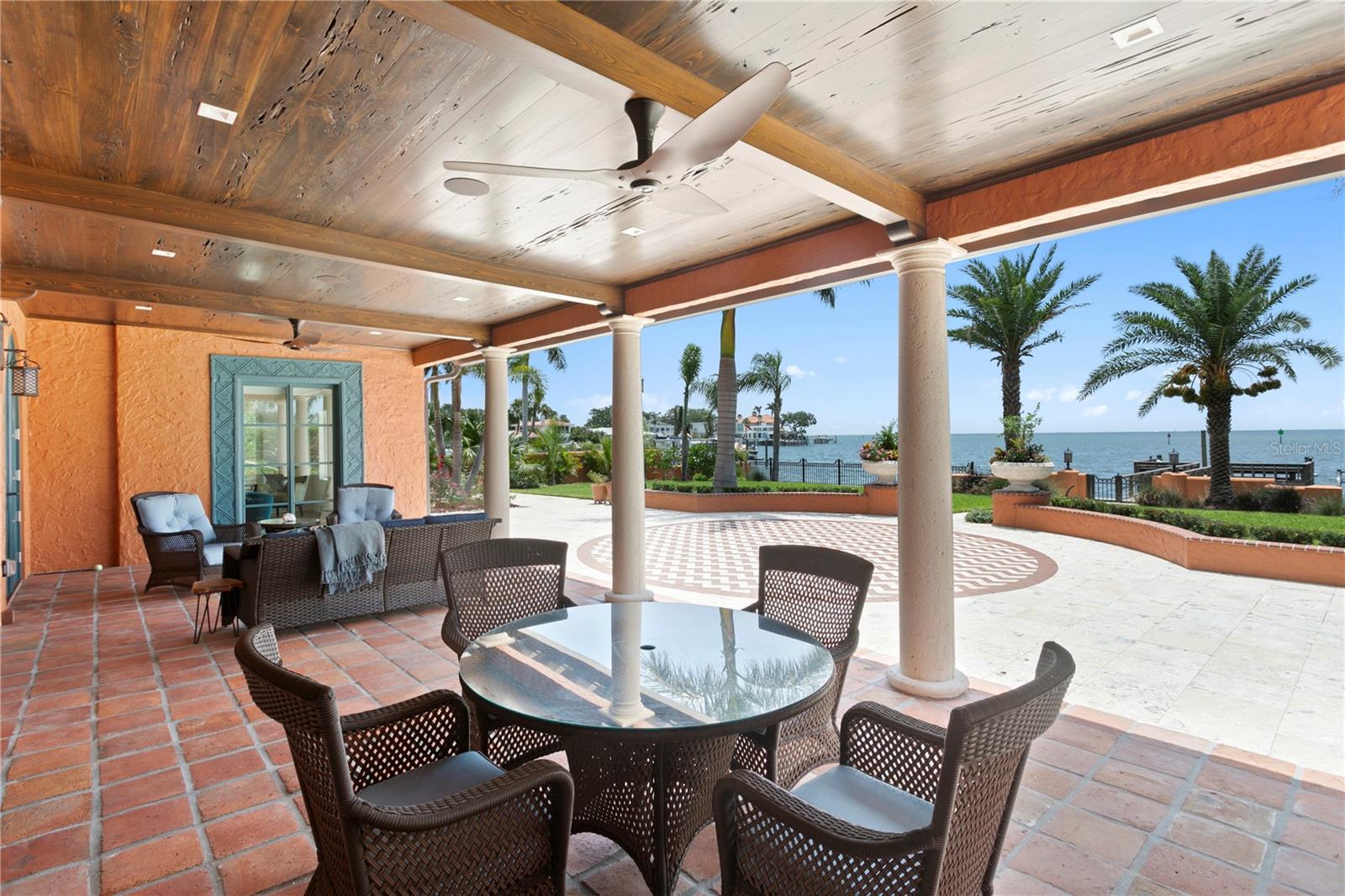 501 BRIGHTWATERS Blvd ST PETERSBURG, FL 33704