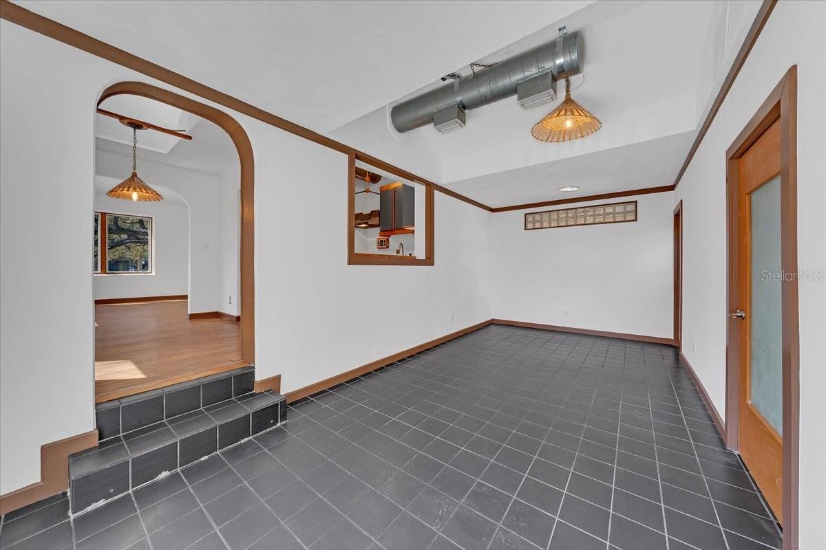 225 17TH Ave ST PETERSBURG, FL 33701