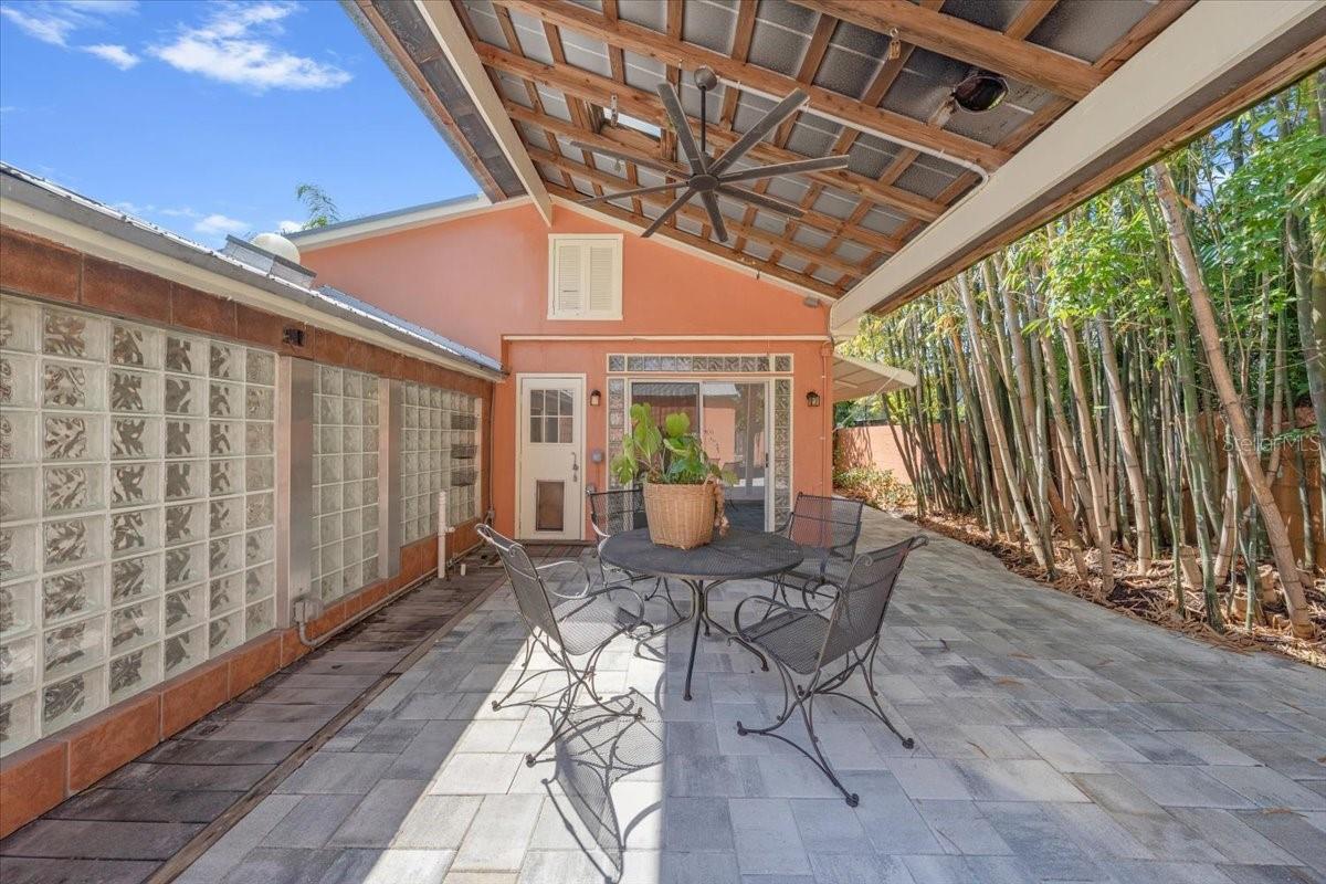 225 17TH Ave ST PETERSBURG, FL 33701