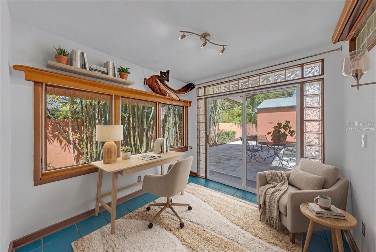 225 17TH Ave ST PETERSBURG, FL 33701