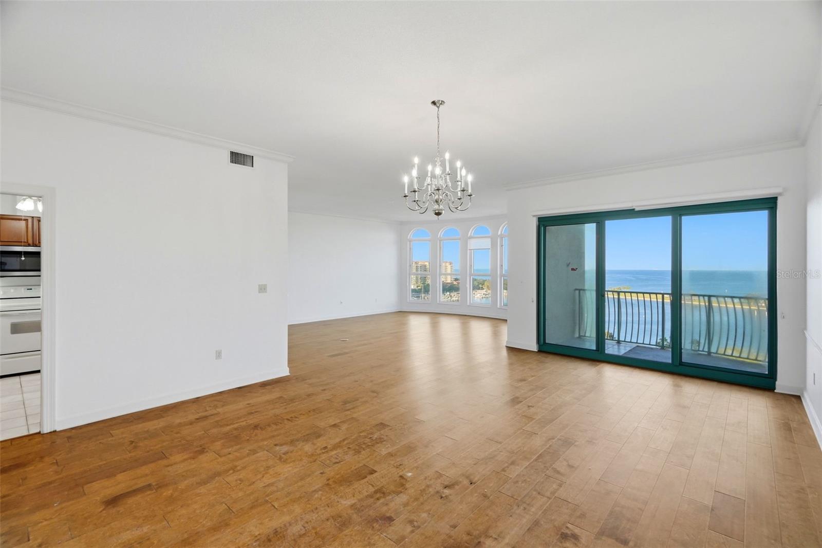 288 Bch Dr #10B ST PETERSBURG, FL 33701