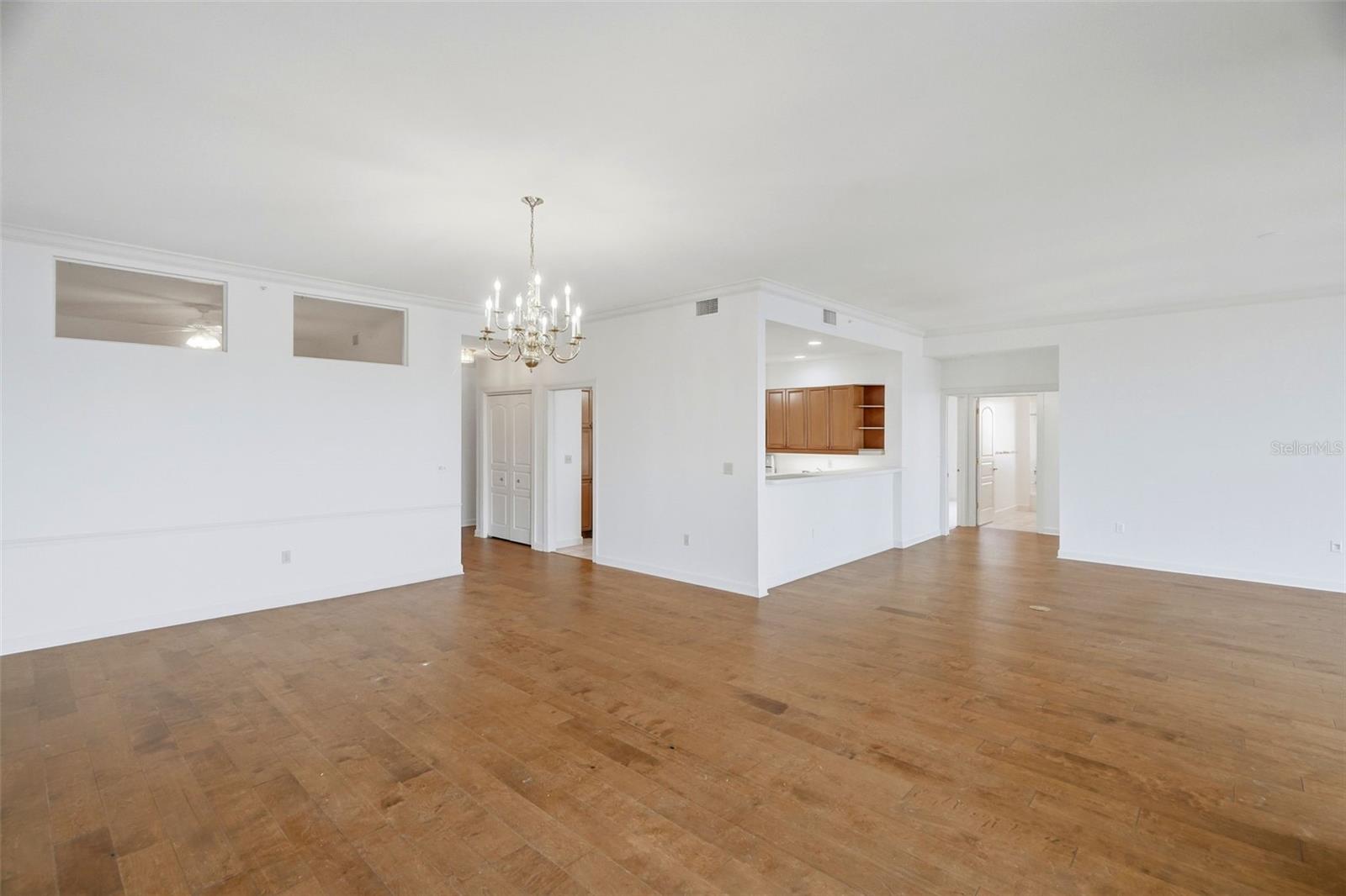 288 Bch Dr #10B ST PETERSBURG, FL 33701