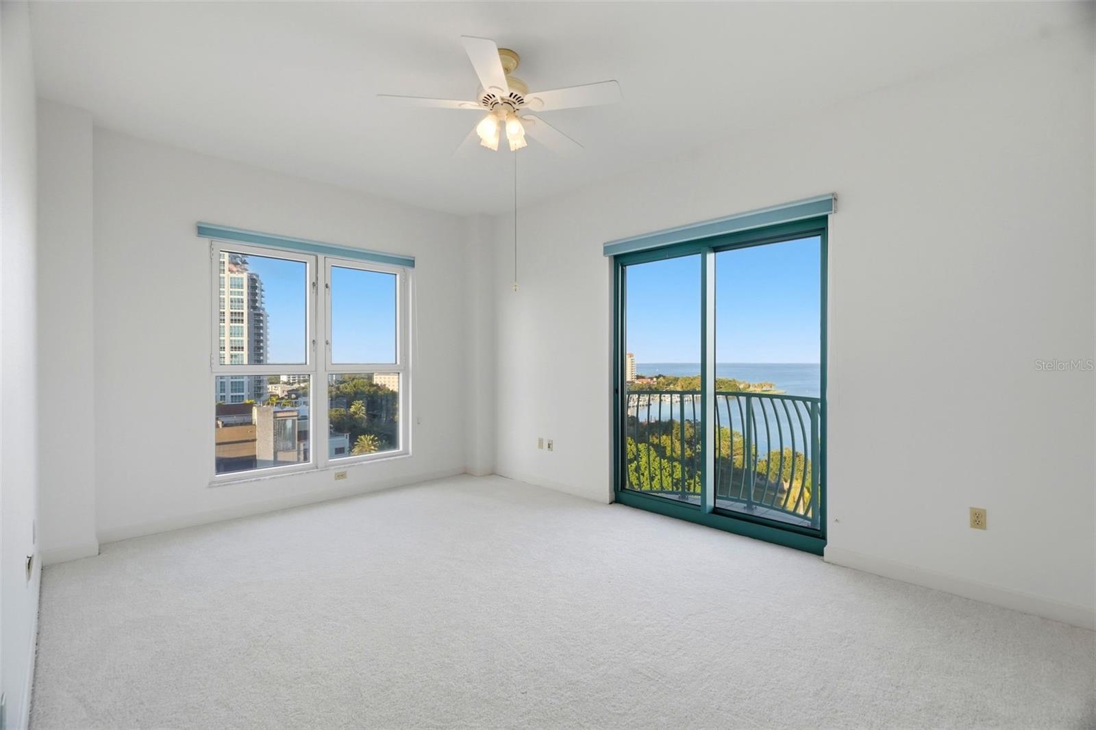 288 Bch Dr #10B ST PETERSBURG, FL 33701