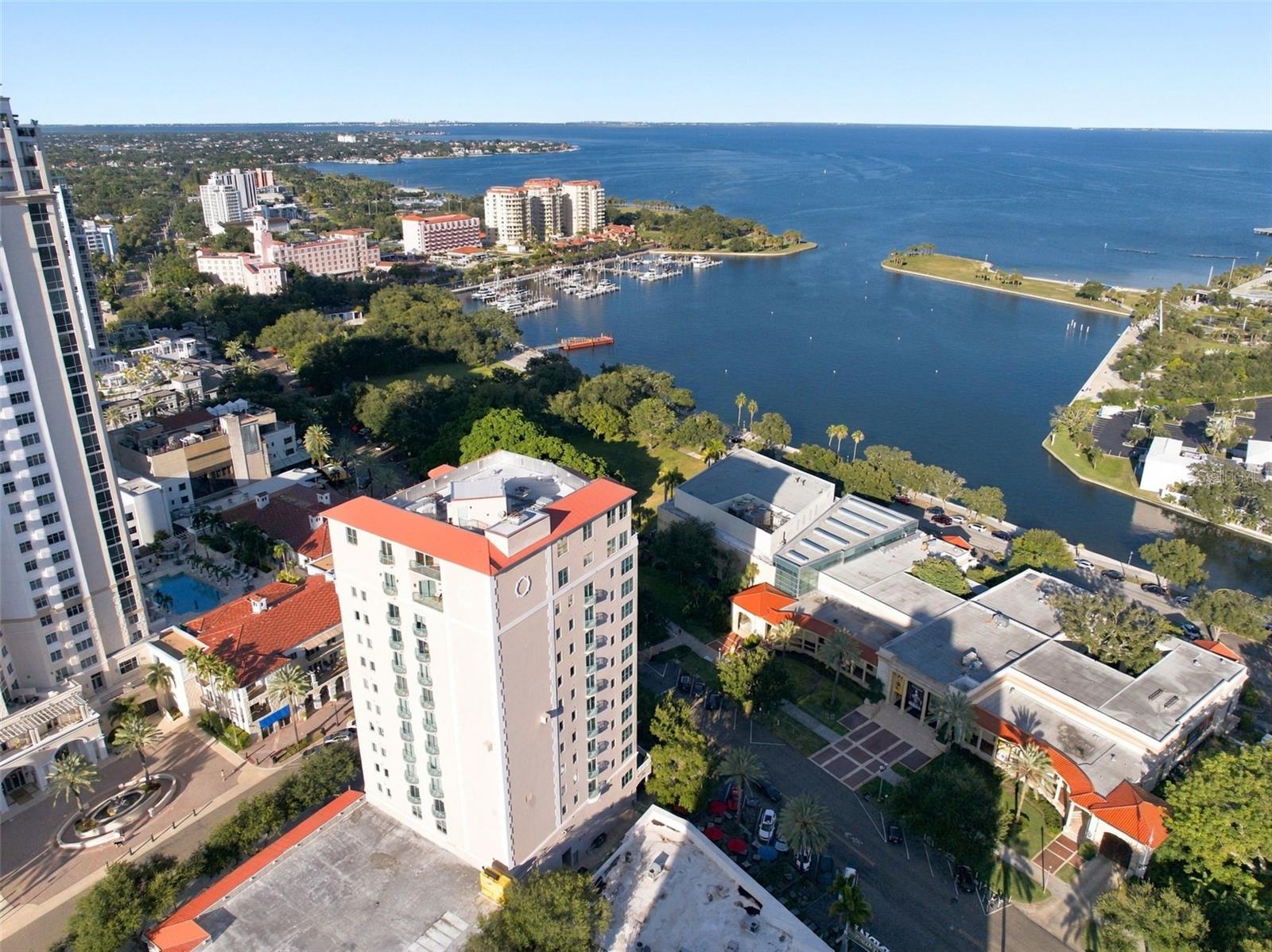288 Bch Dr #10B ST PETERSBURG, FL 33701
