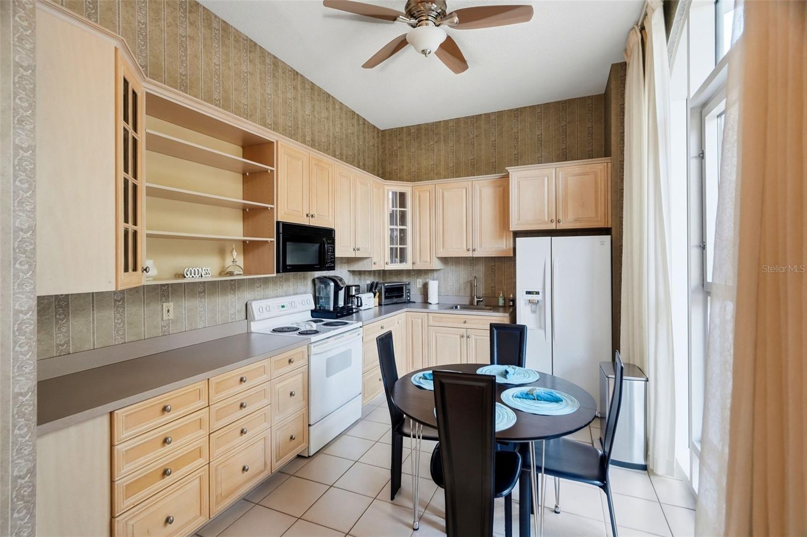 288 Bch Dr #10B ST PETERSBURG, FL 33701