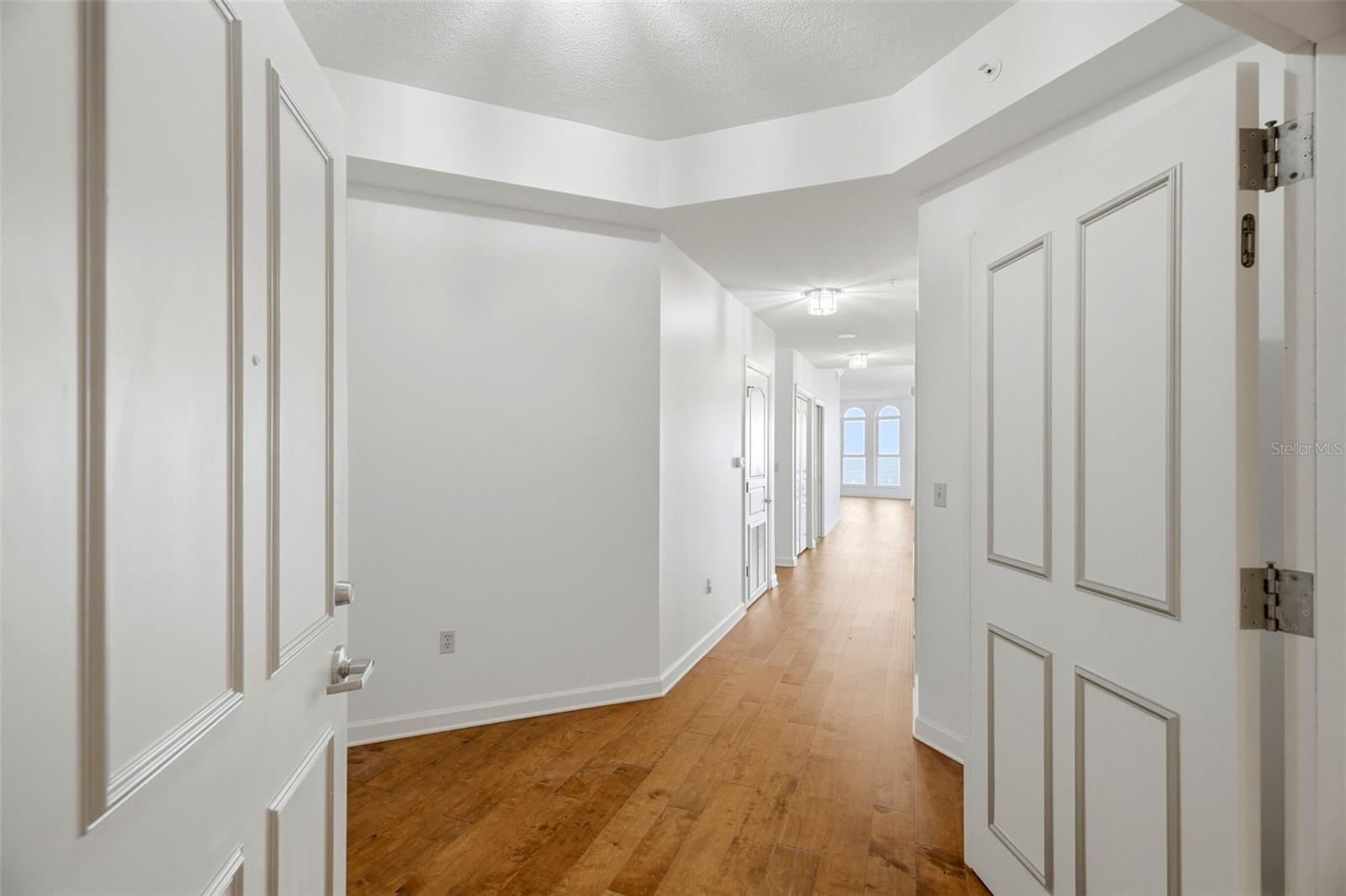 288 Bch Dr #10B ST PETERSBURG, FL 33701