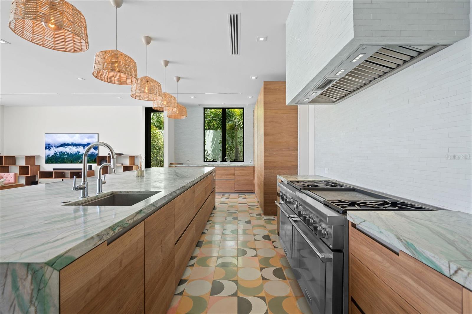 202 LEGACY DORADO Bch EAST DORADO, PR 00646