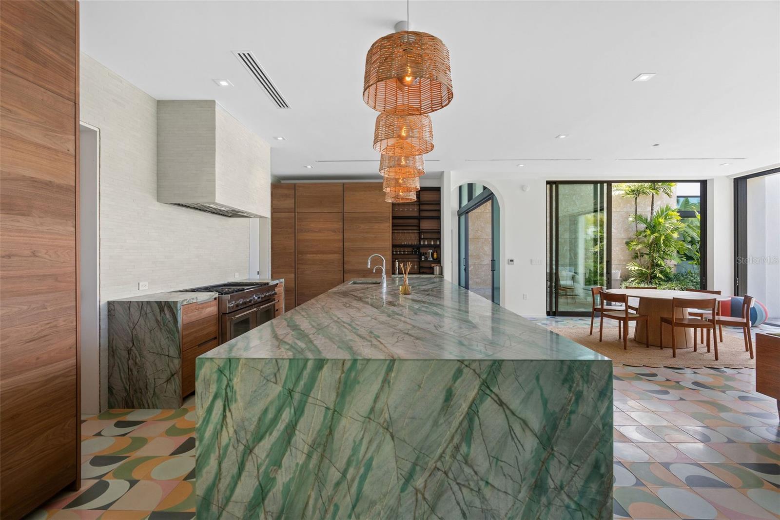 202 LEGACY DORADO Bch EAST DORADO, PR 00646