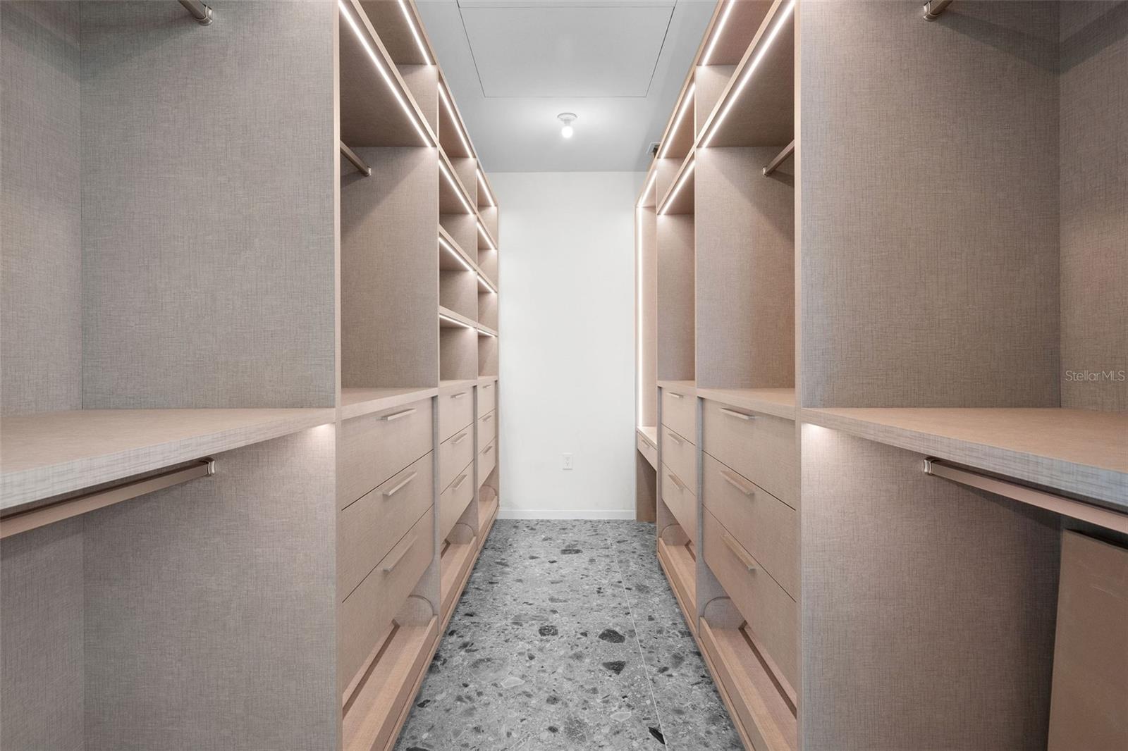 202 LEGACY DORADO Bch EAST DORADO, PR 00646