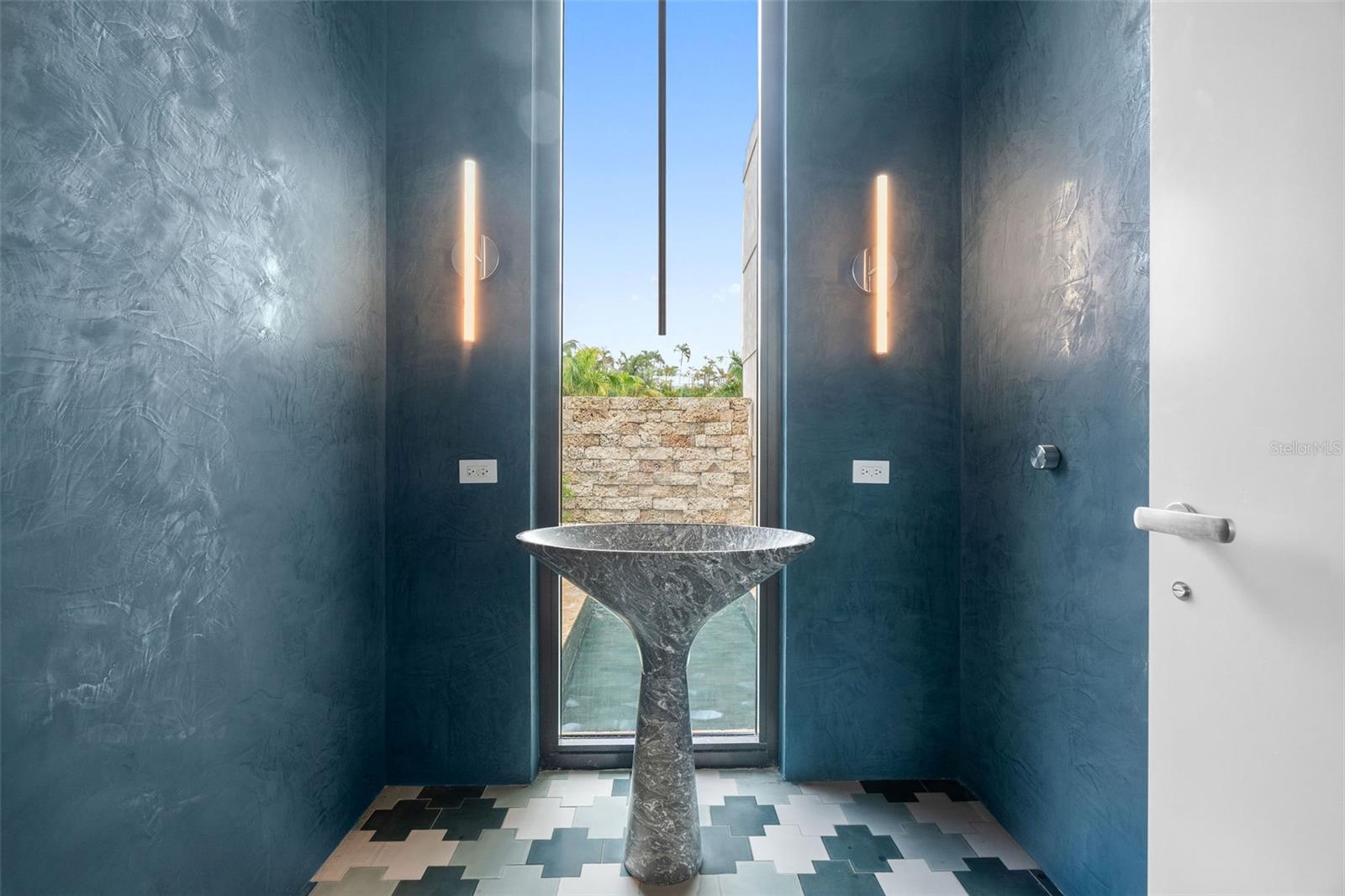 202 LEGACY DORADO Bch EAST DORADO, PR 00646