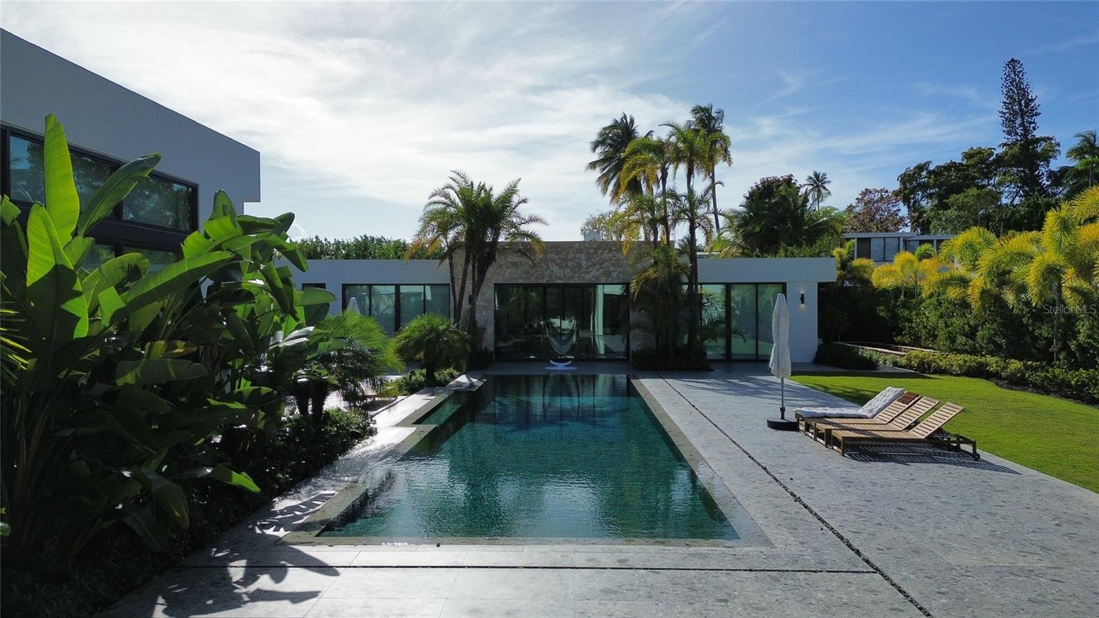 202 LEGACY DORADO Bch EAST DORADO, PR 00646