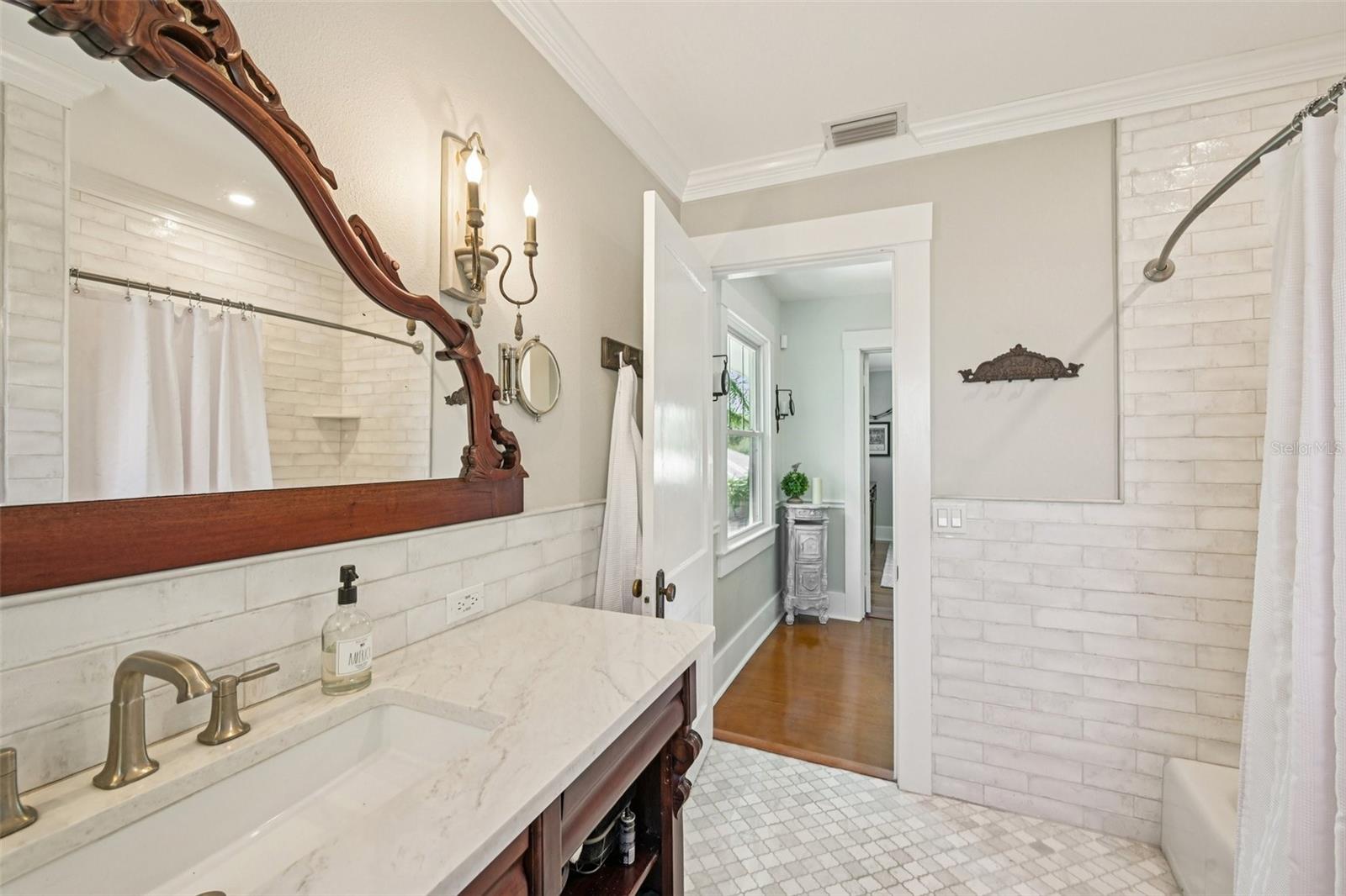 207 23RD St BRADENTON, FL 34205