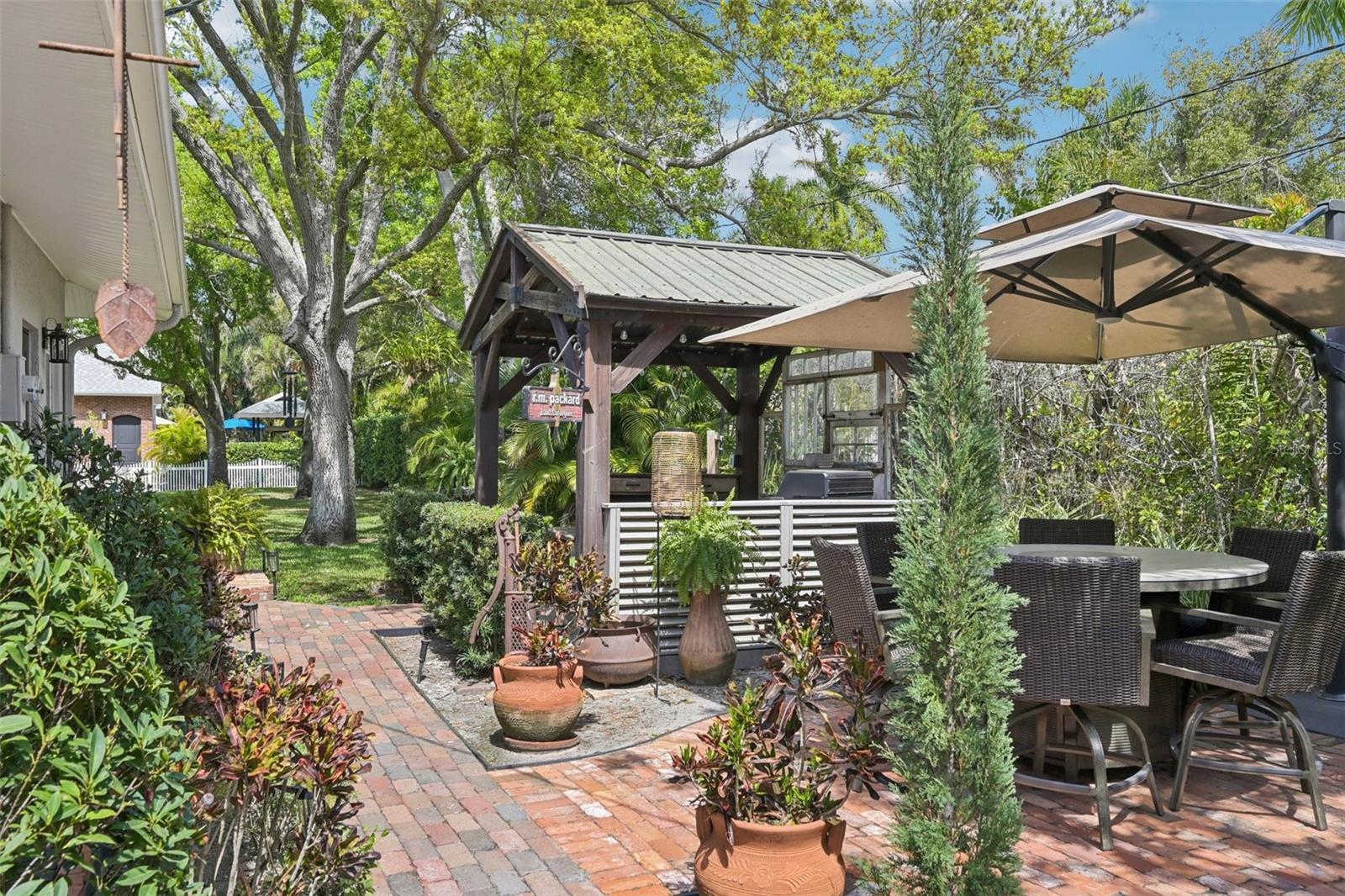 207 23RD St BRADENTON, FL 34205