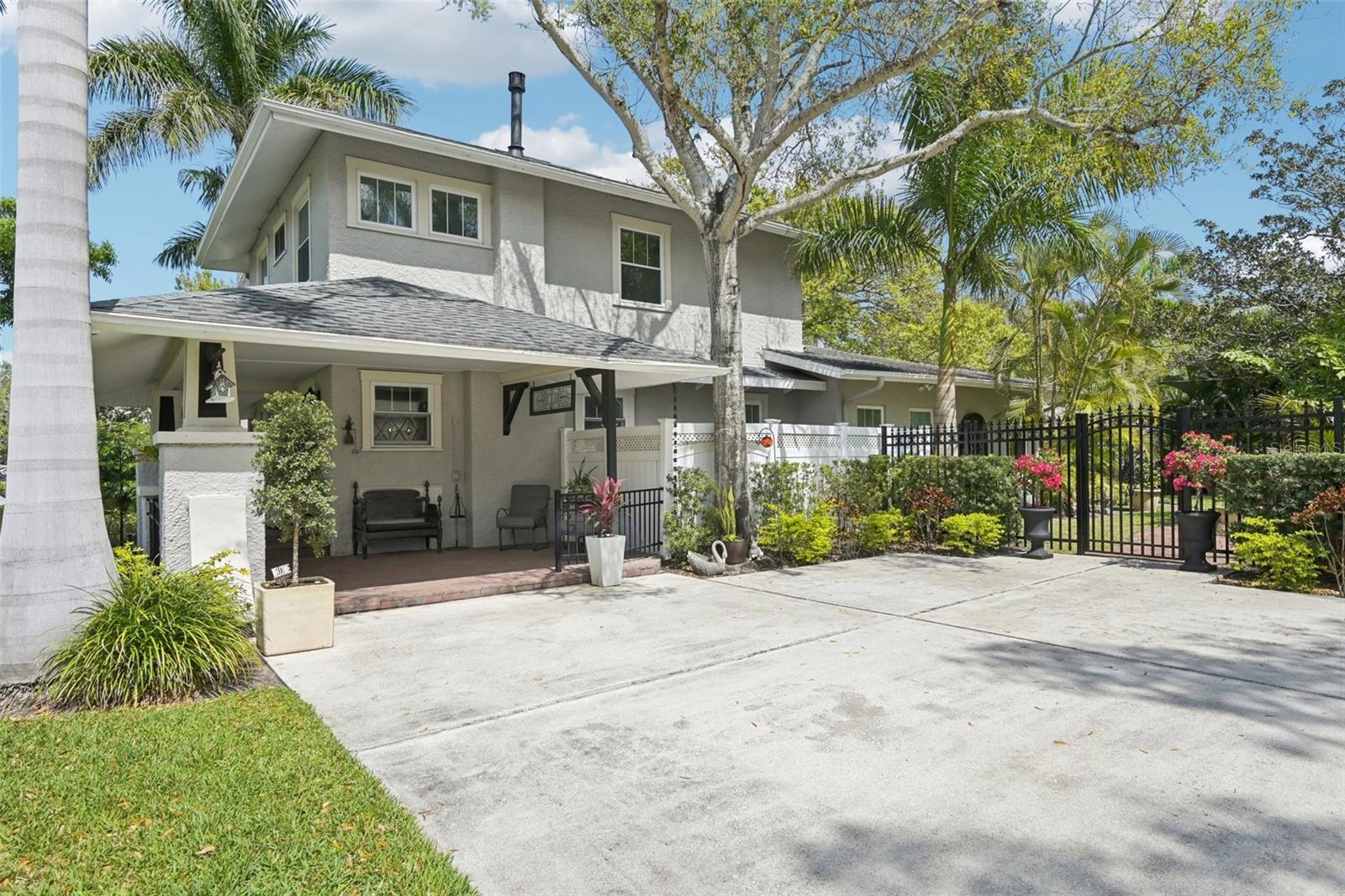 207 23RD St BRADENTON, FL 34205