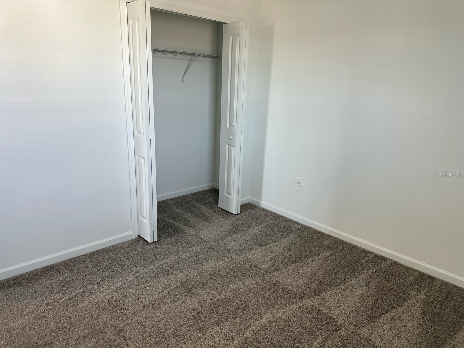 417 CEDAR KEY St DAVENPORT, FL 33837