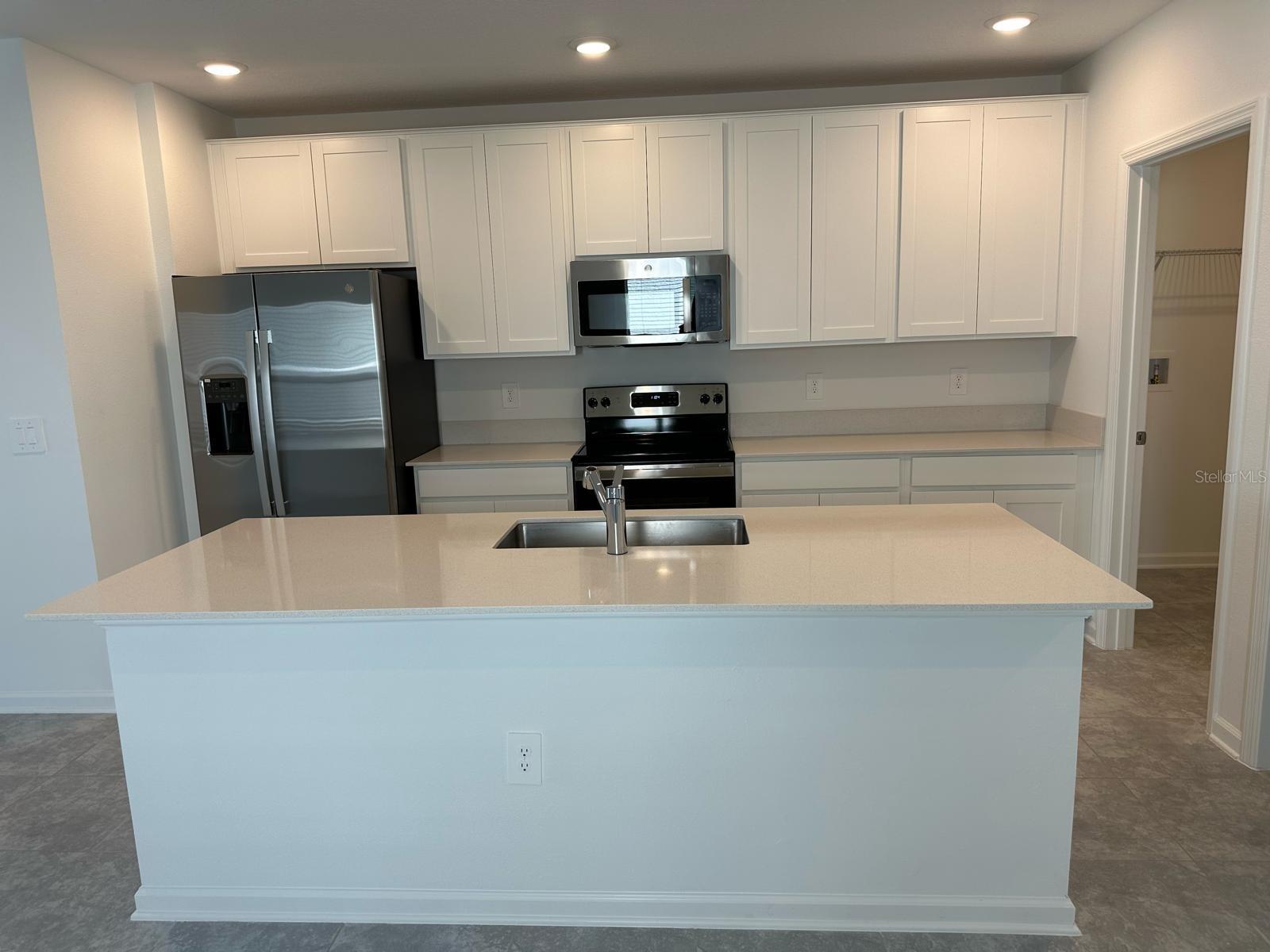 417 CEDAR KEY St DAVENPORT, FL 33837