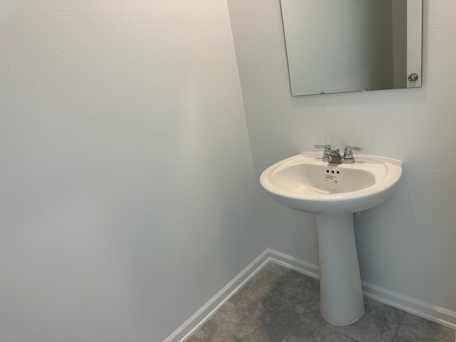 417 CEDAR KEY St DAVENPORT, FL 33837