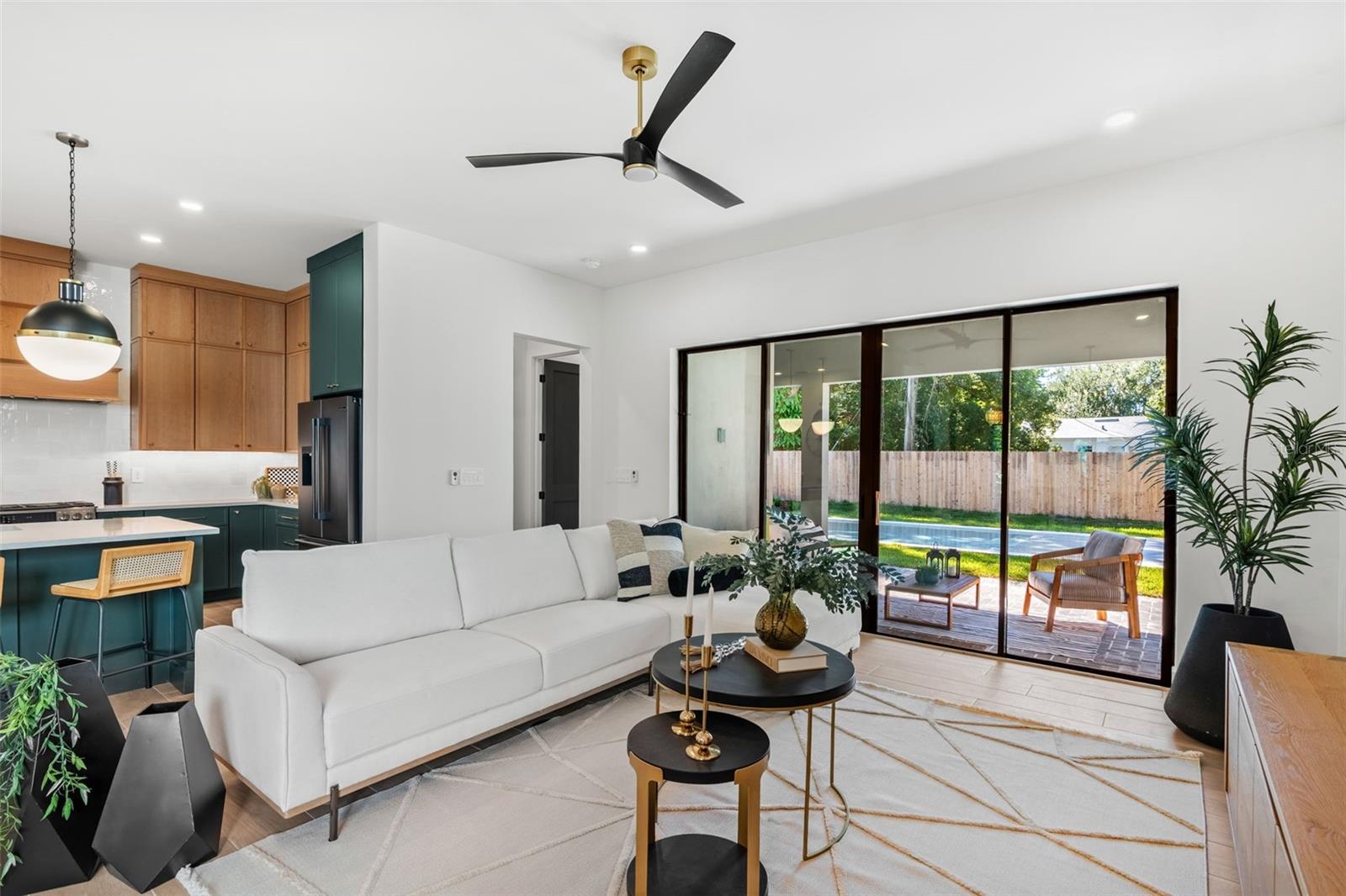 1012 STETSON St ORLANDO, FL 32804