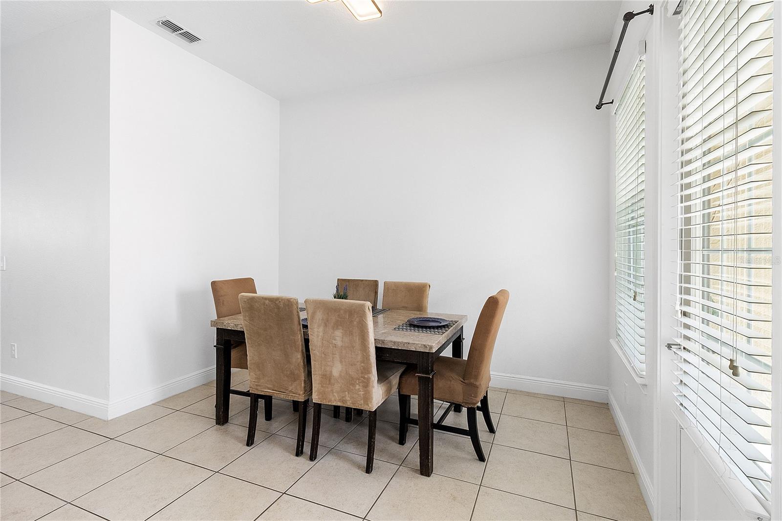 940 LOBELIA Dr LAKE MARY, FL 32746