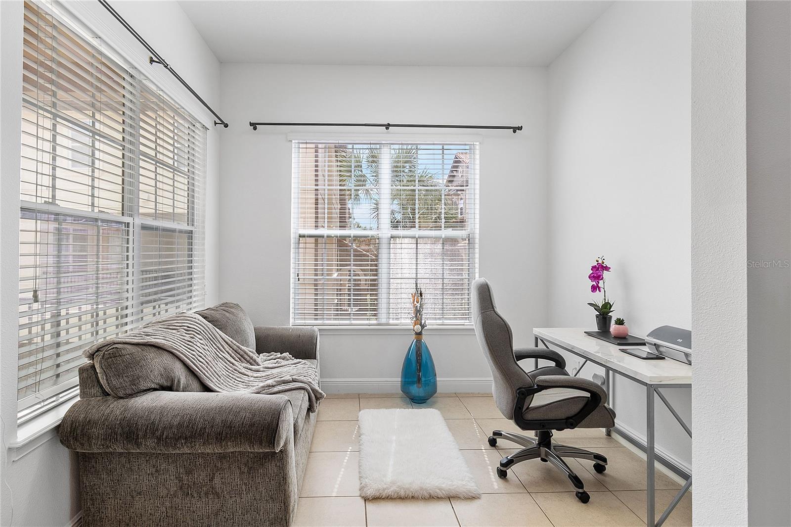 940 LOBELIA Dr LAKE MARY, FL 32746