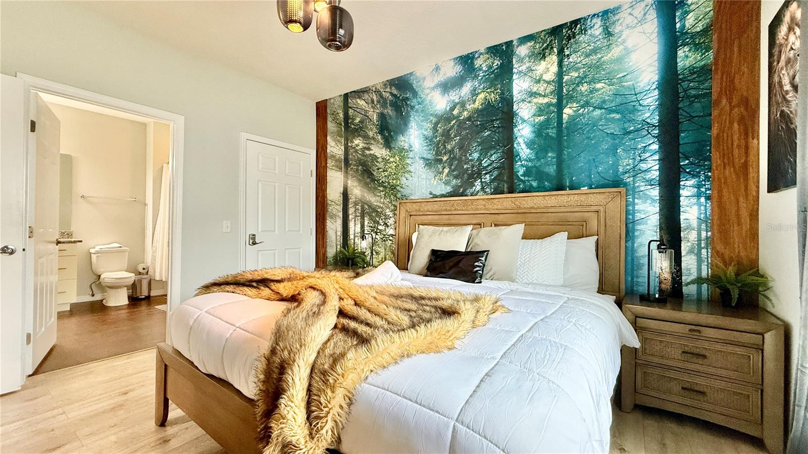 8947 SHINE Dr KISSIMMEE, FL 34747