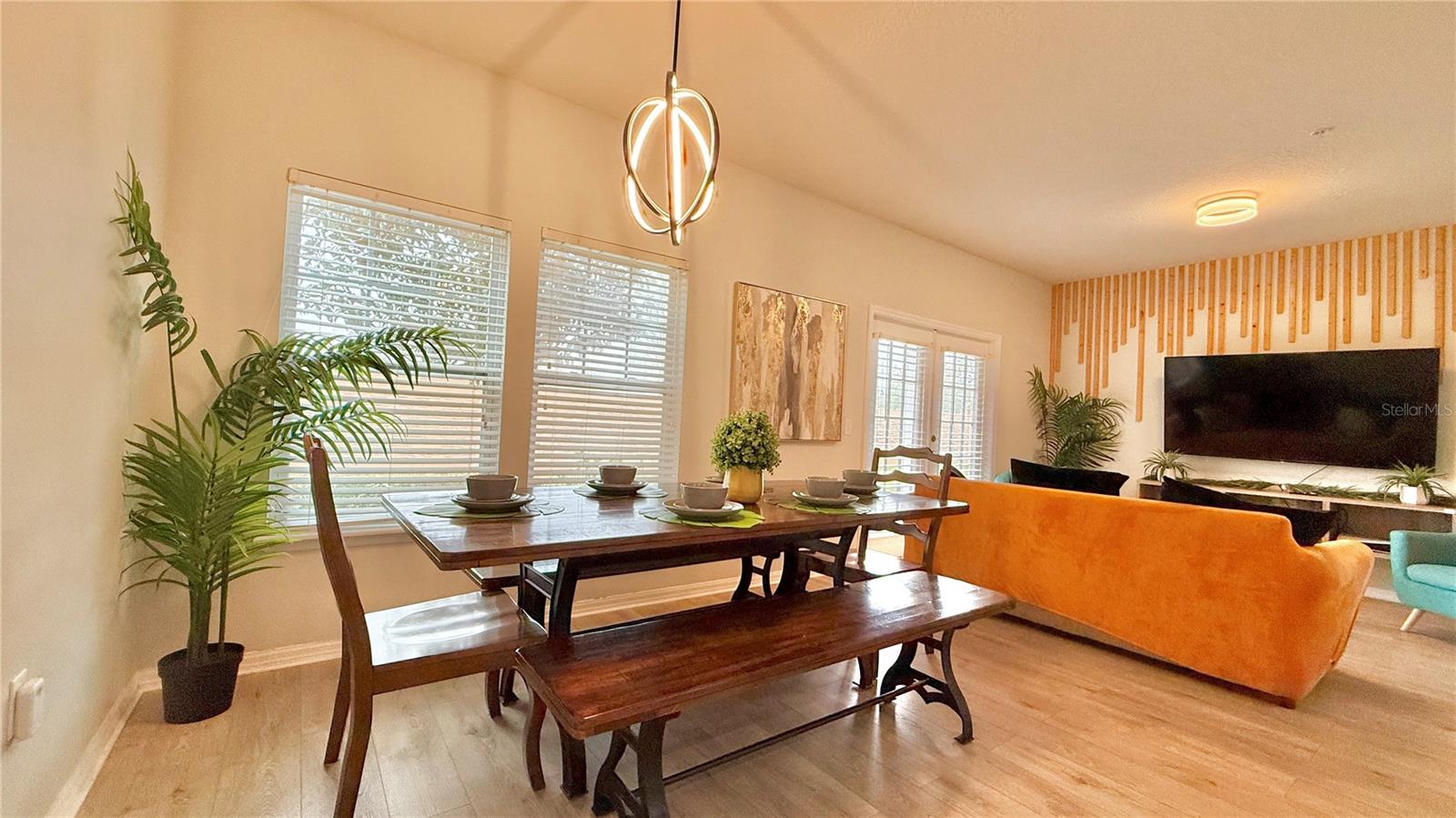 8947 SHINE Dr KISSIMMEE, FL 34747