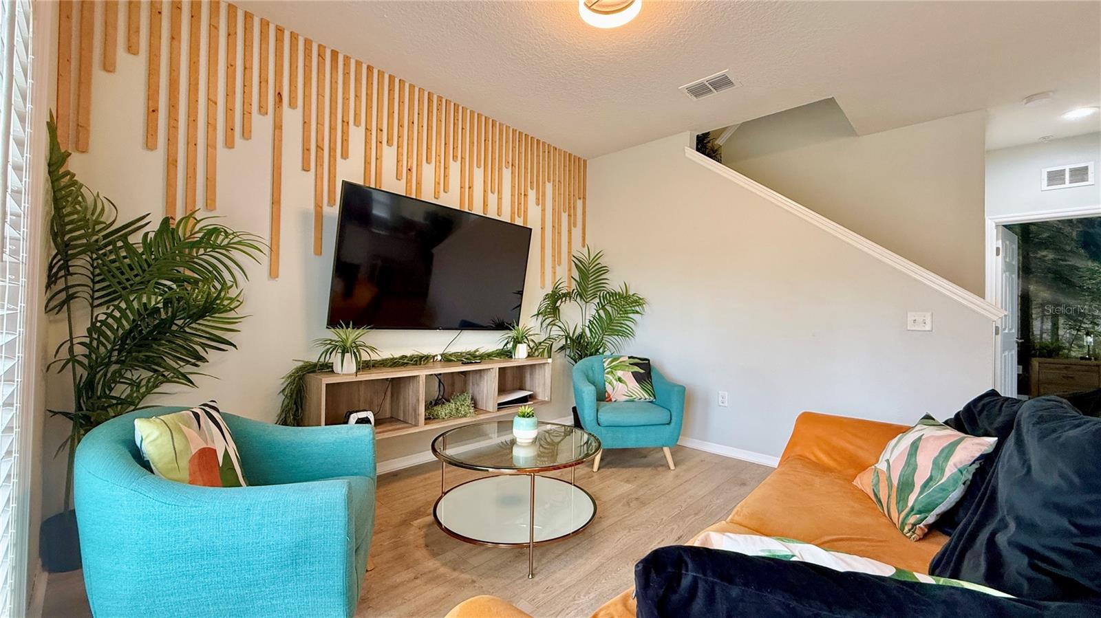 8947 SHINE Dr KISSIMMEE, FL 34747