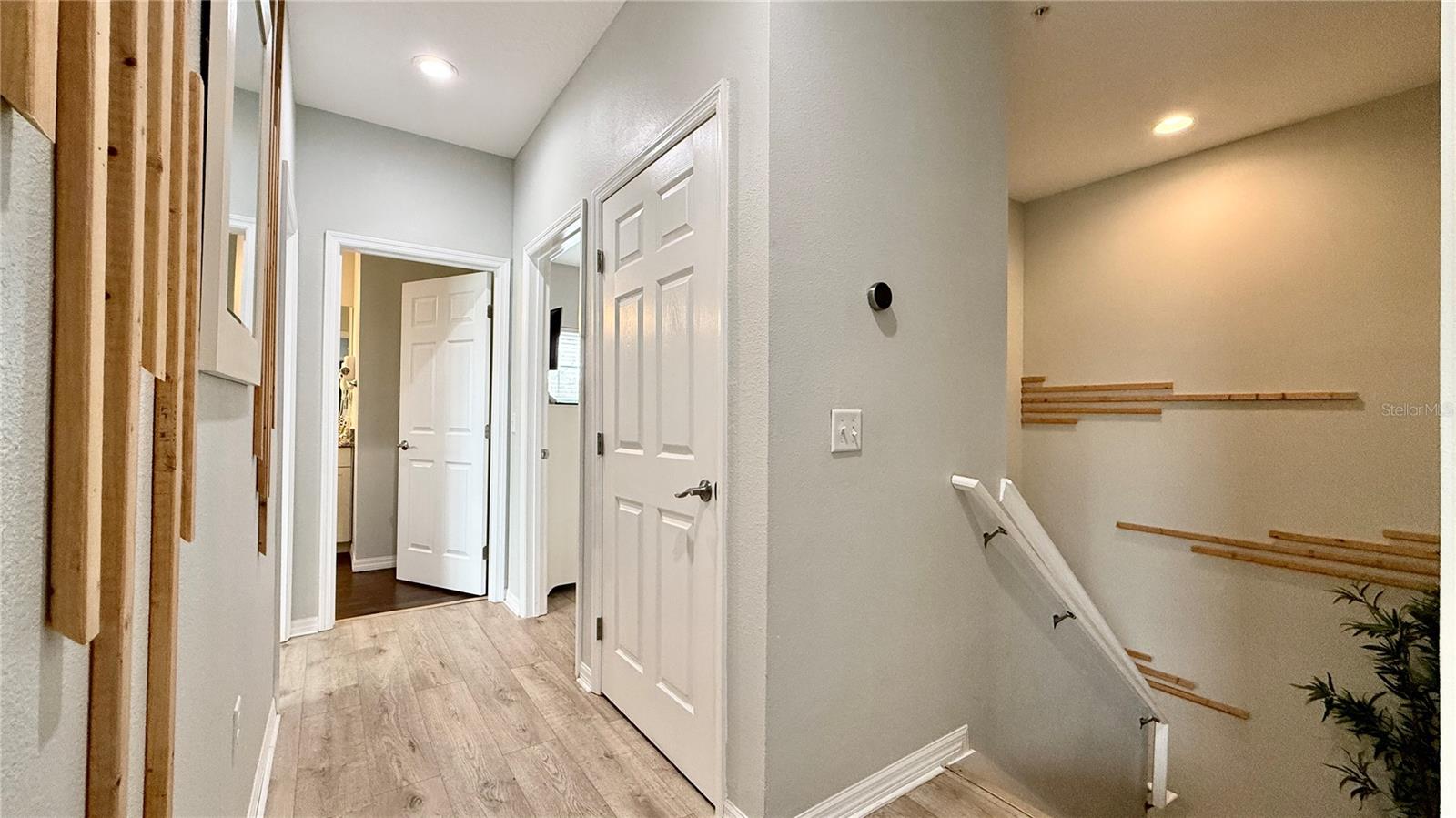 8947 SHINE Dr KISSIMMEE, FL 34747