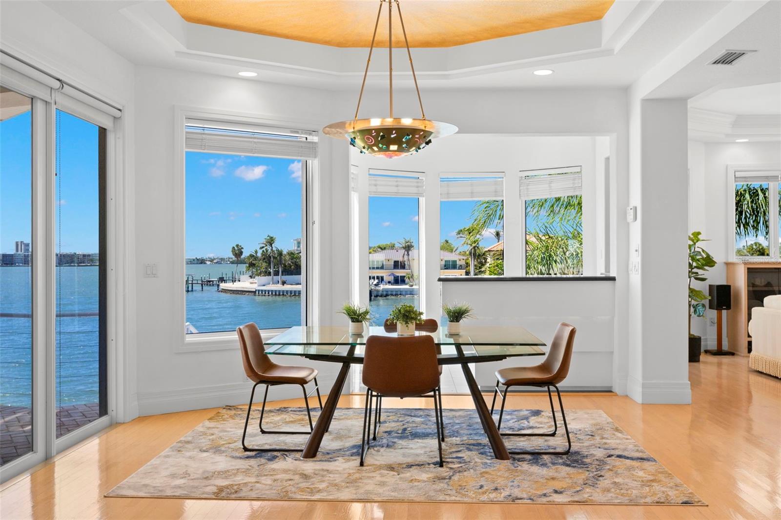 6130 KIPPS COLONY Dr GULFPORT, FL 33707