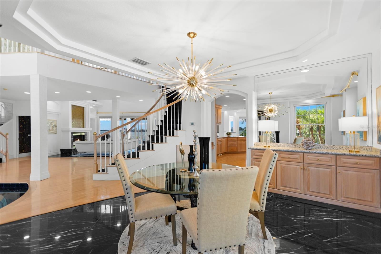 6130 KIPPS COLONY Dr GULFPORT, FL 33707