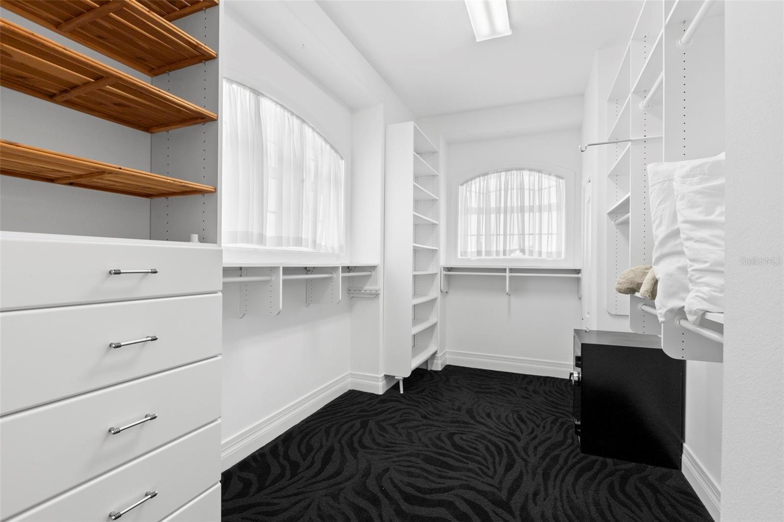 6130 KIPPS COLONY Dr GULFPORT, FL 33707