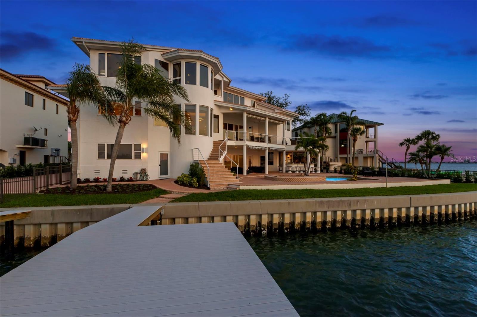 6130 KIPPS COLONY Dr GULFPORT, FL 33707