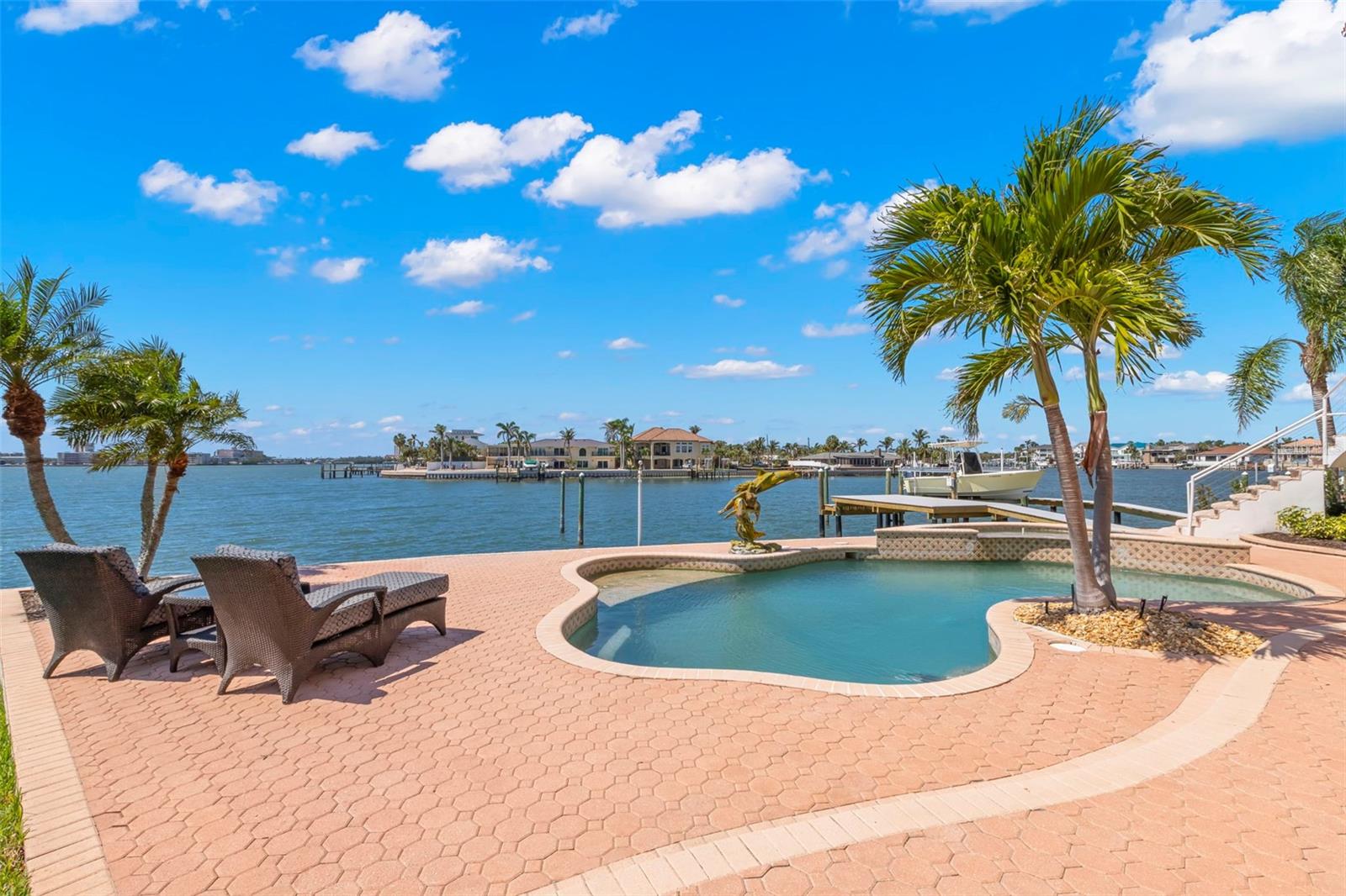 6130 KIPPS COLONY Dr GULFPORT, FL 33707