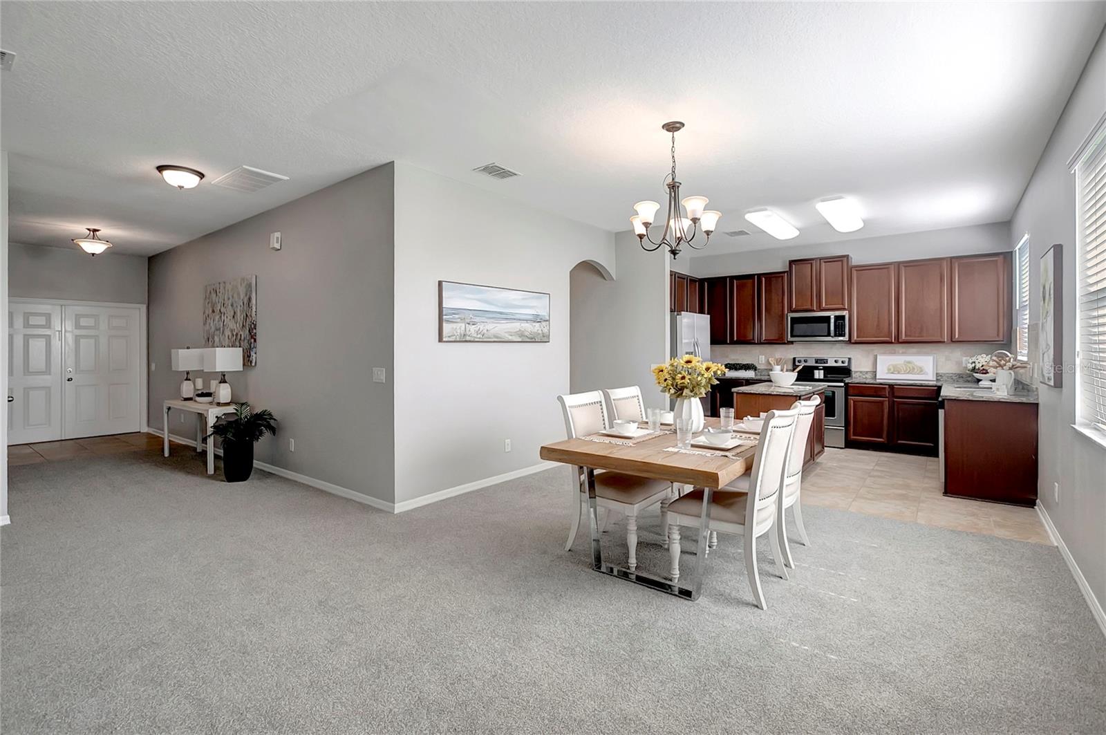 10653 PICTORIAL Park Dr TAMPA, FL 33647