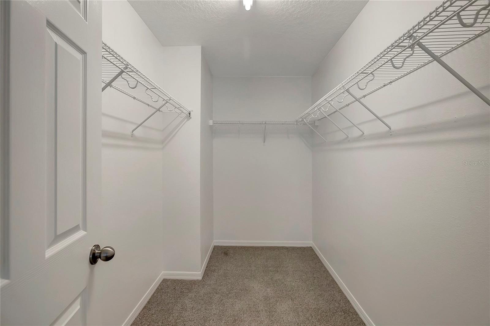 10653 PICTORIAL Park Dr TAMPA, FL 33647