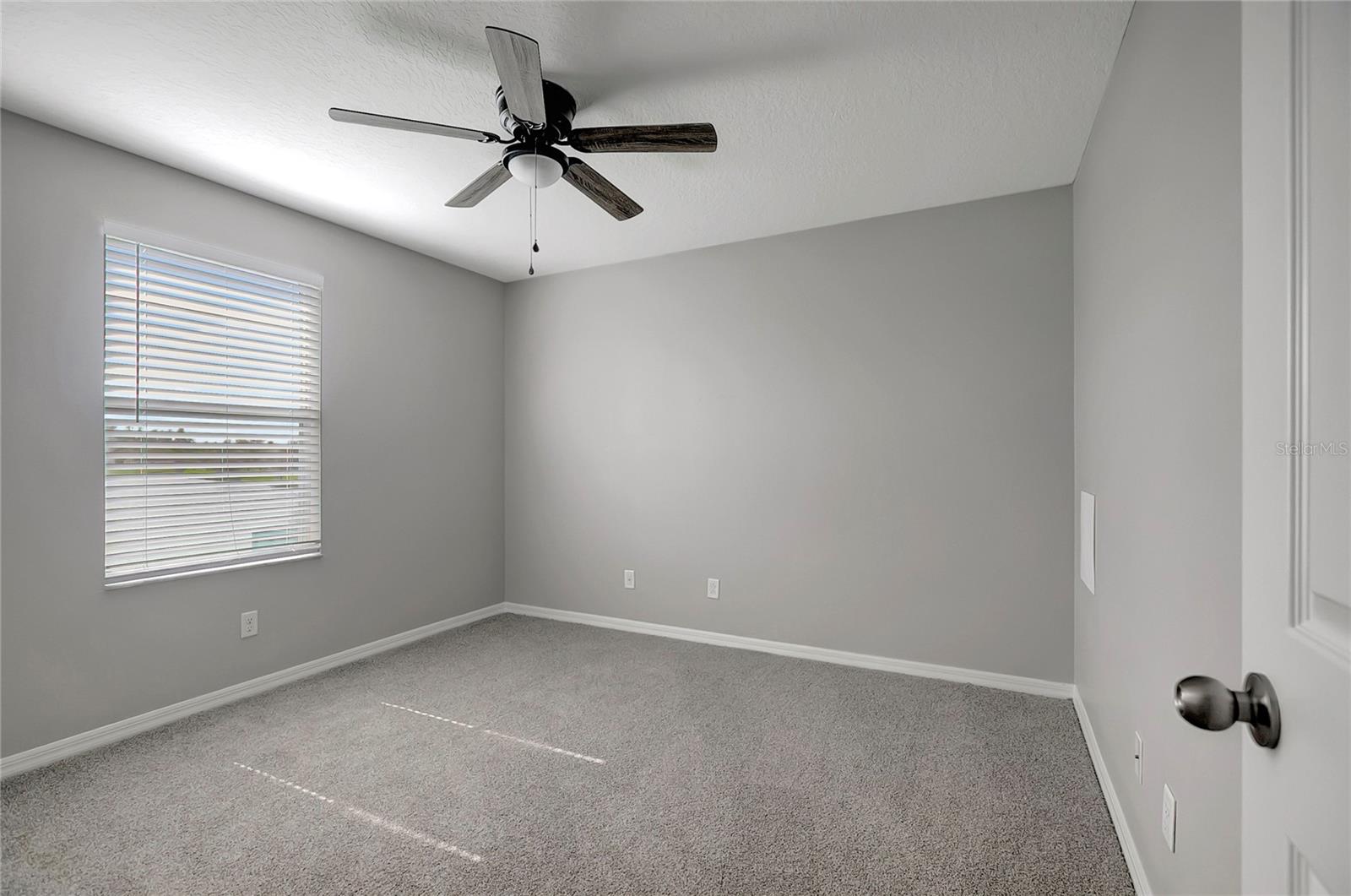 10653 PICTORIAL Park Dr TAMPA, FL 33647