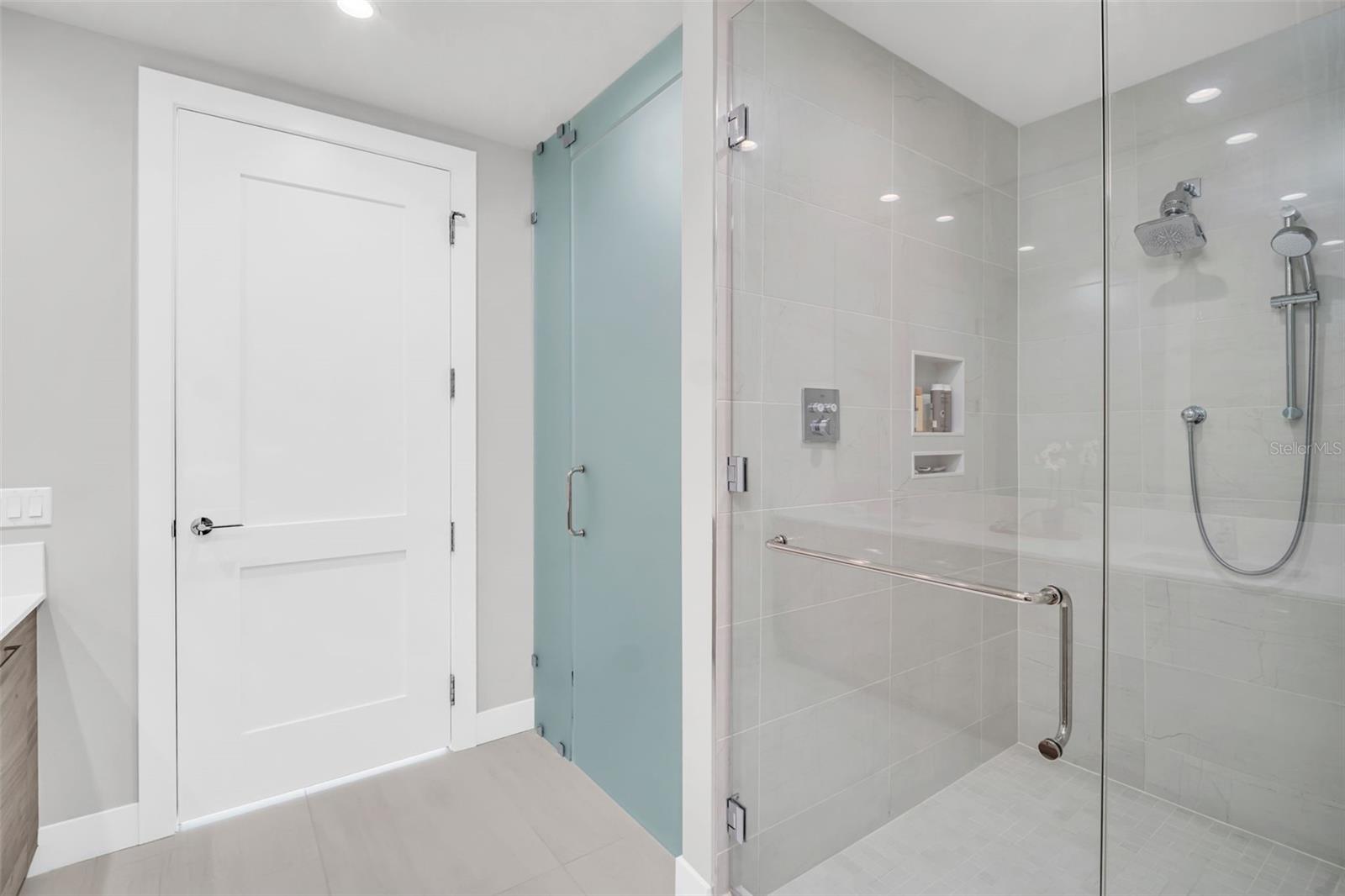 301 1ST St #2105 ST PETERSBURG, FL 33701