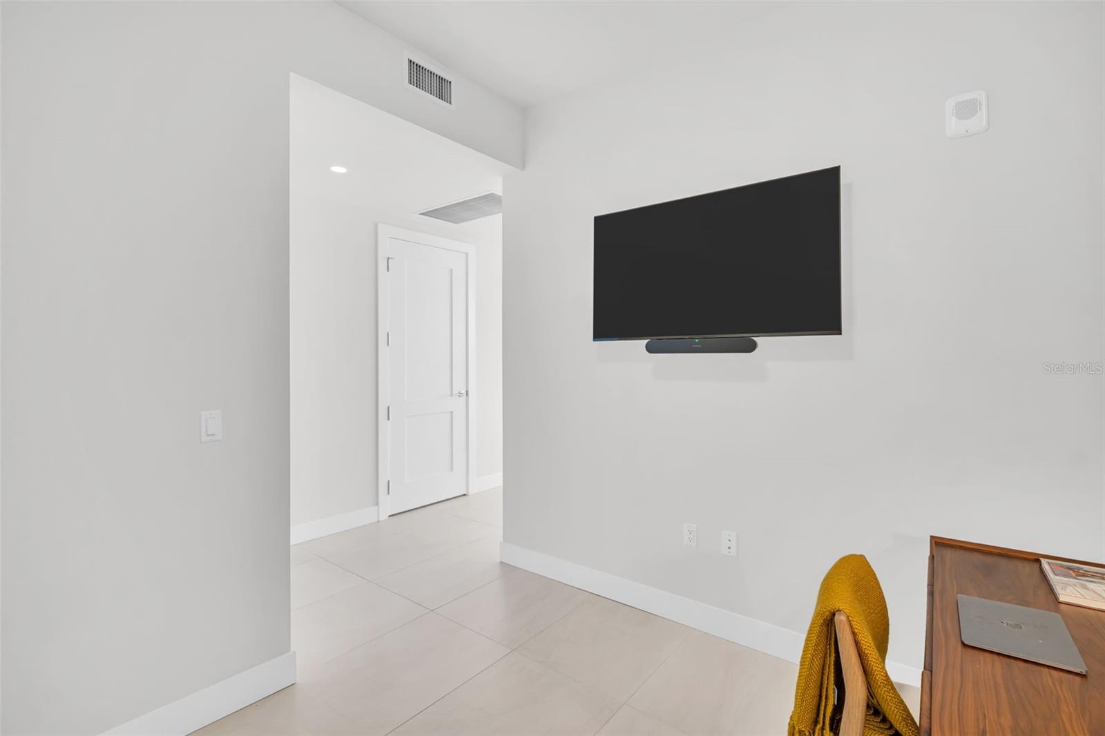 301 1ST St #2105 ST PETERSBURG, FL 33701
