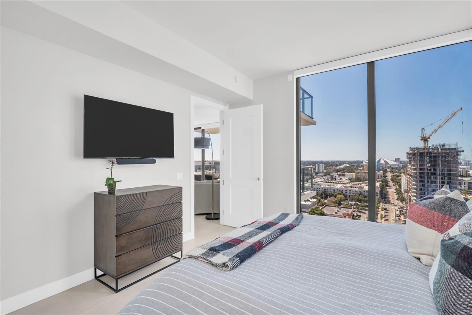 301 1ST St #2105 ST PETERSBURG, FL 33701