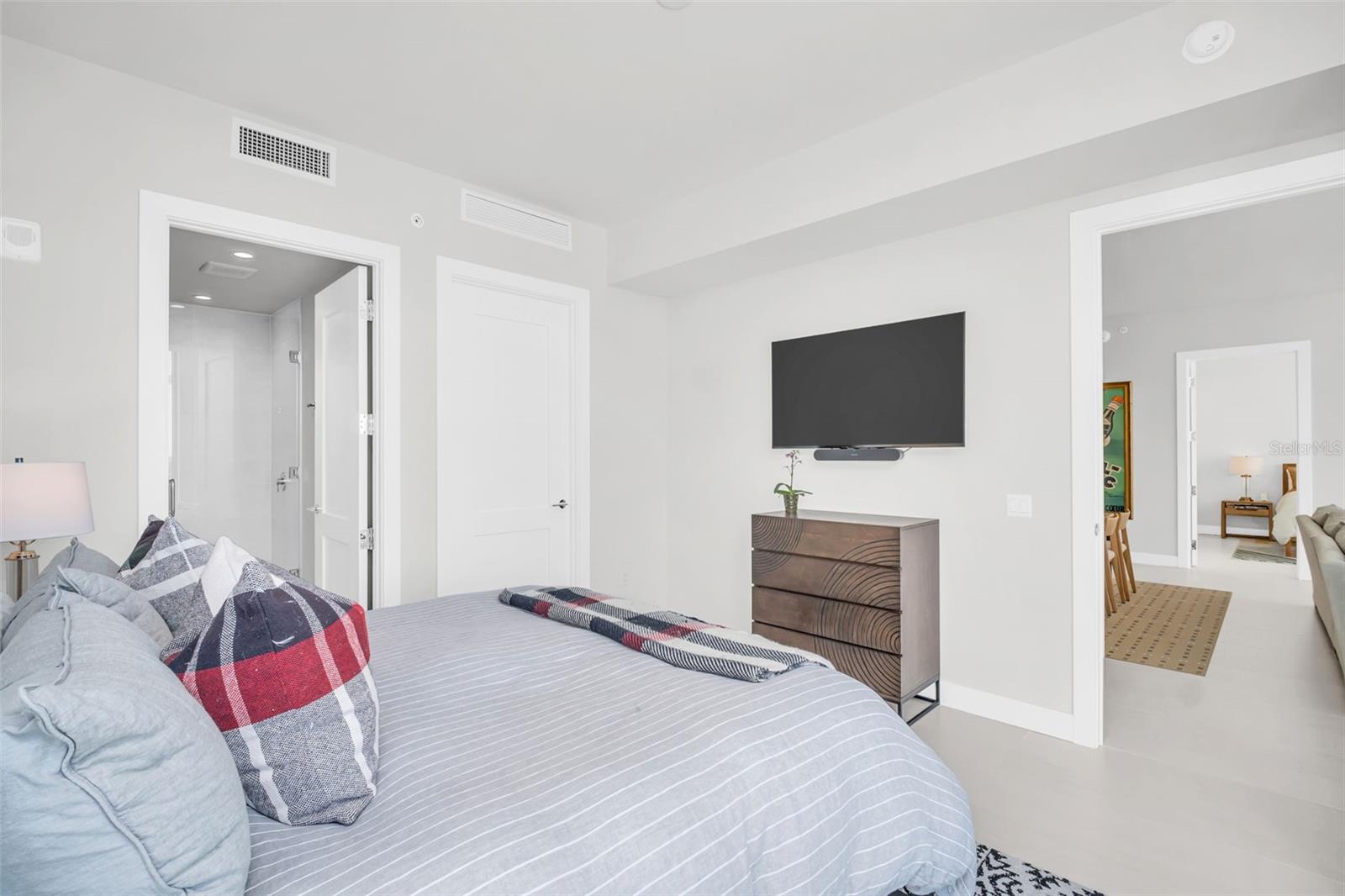 301 1ST St #2105 ST PETERSBURG, FL 33701
