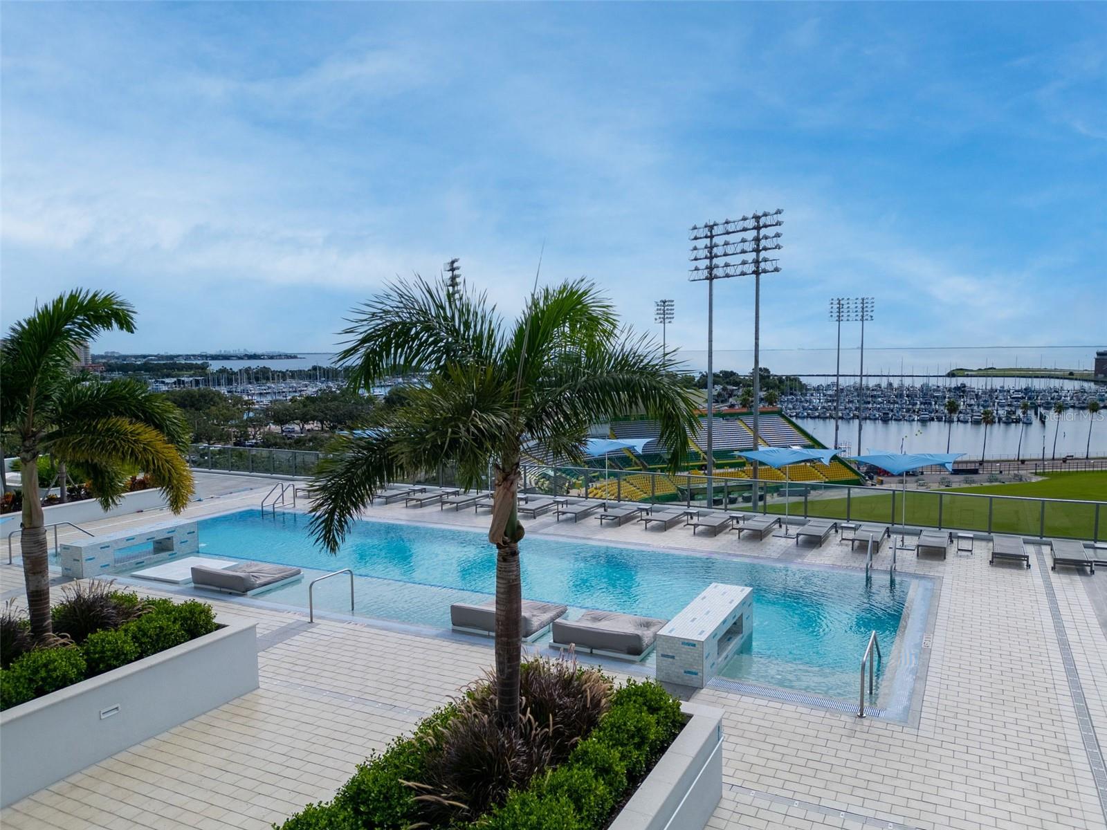 301 1ST St #2105 ST PETERSBURG, FL 33701