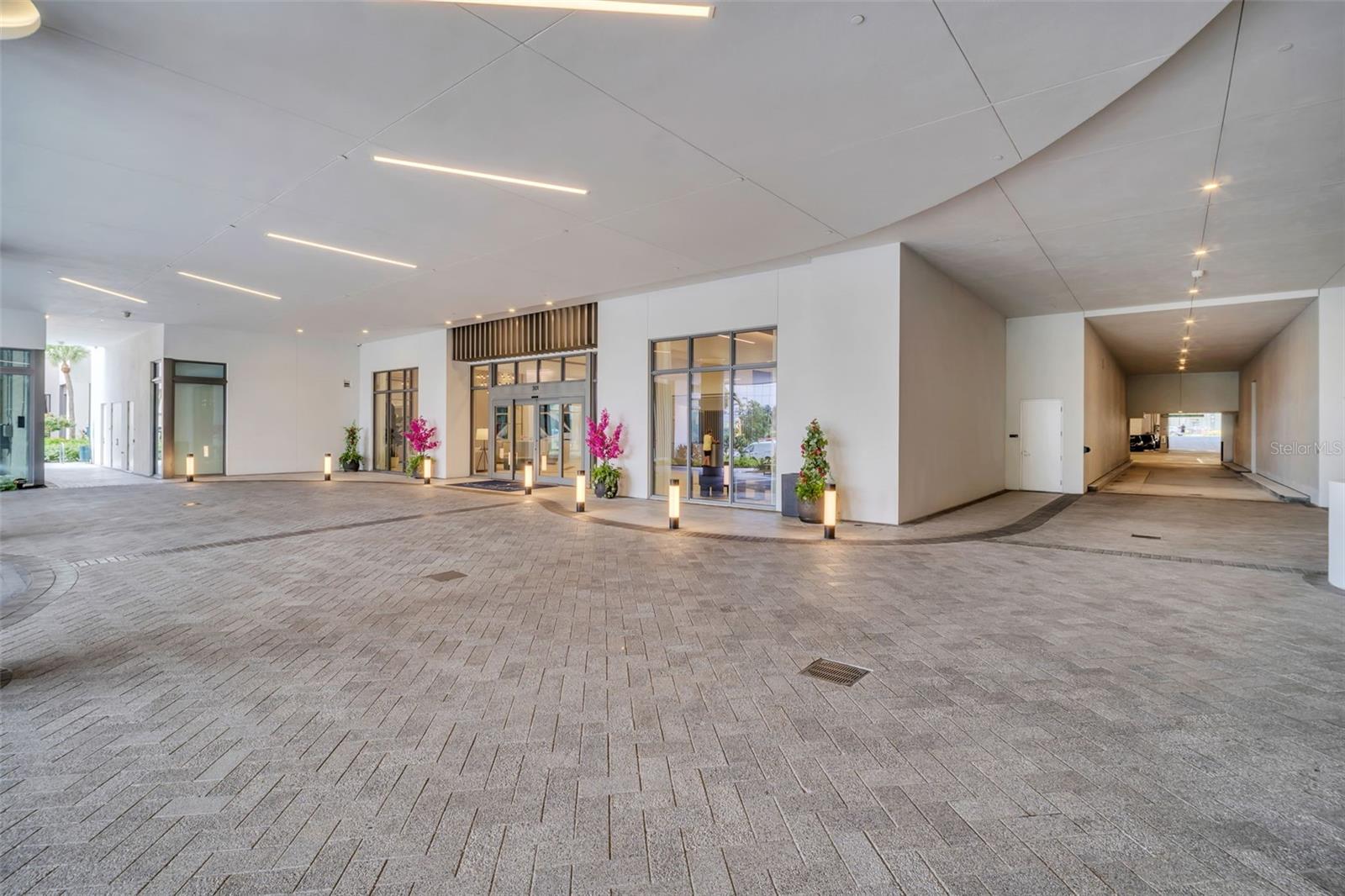 301 1ST St #2105 ST PETERSBURG, FL 33701