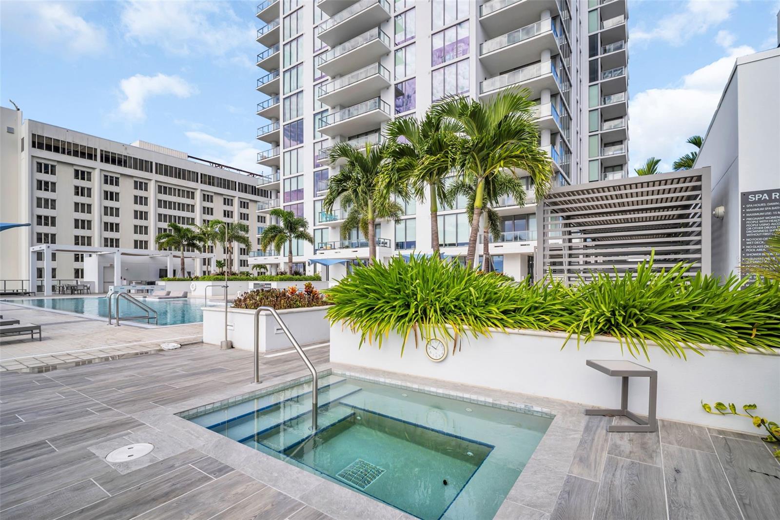 301 1ST St #2105 ST PETERSBURG, FL 33701