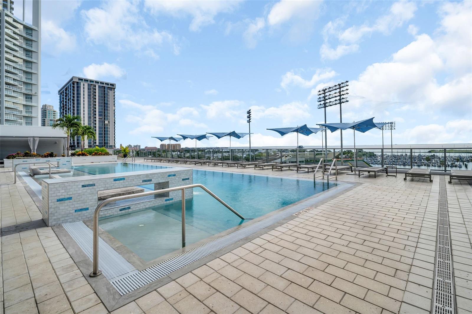 301 1ST St #2105 ST PETERSBURG, FL 33701