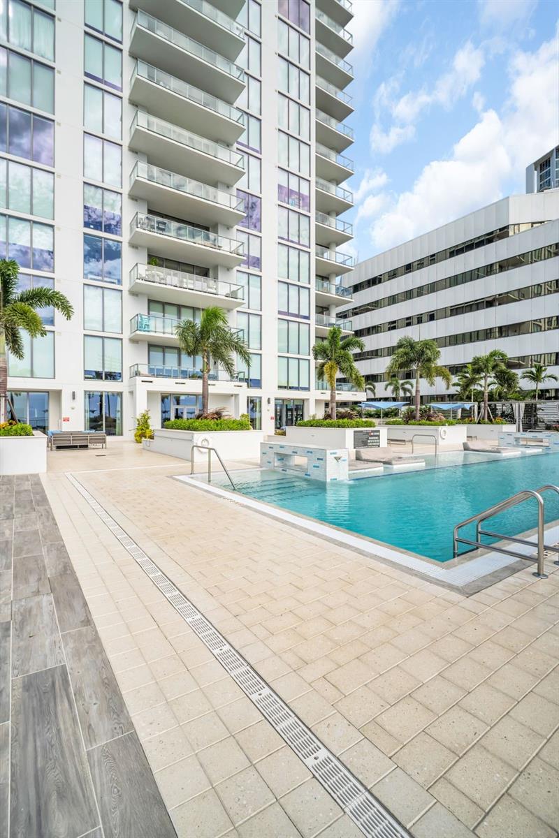 301 1ST St #2105 ST PETERSBURG, FL 33701
