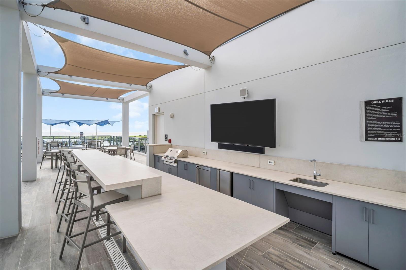 301 1ST St #2105 ST PETERSBURG, FL 33701