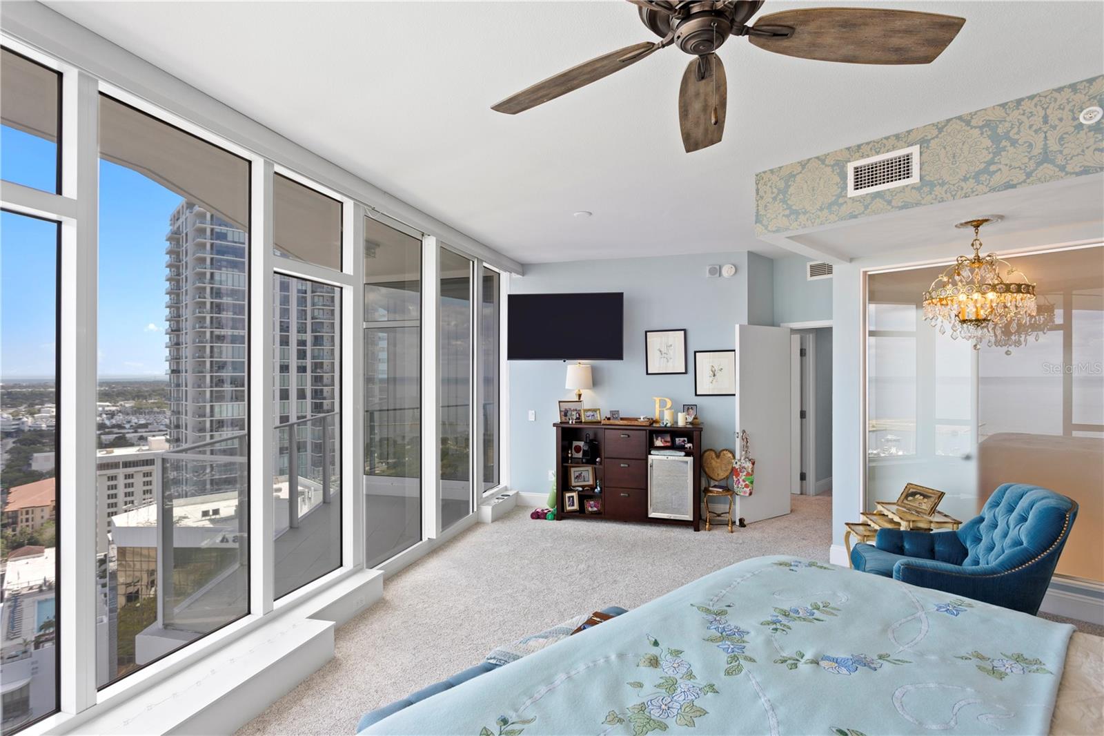 175 1ST St #2307 ST PETERSBURG, FL 33701