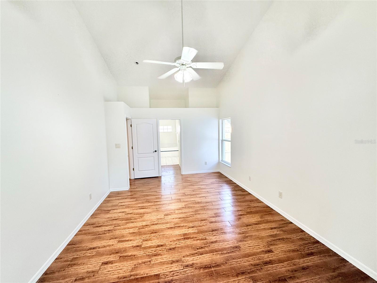 2494 TREMONT Dr EUSTIS, FL 32726