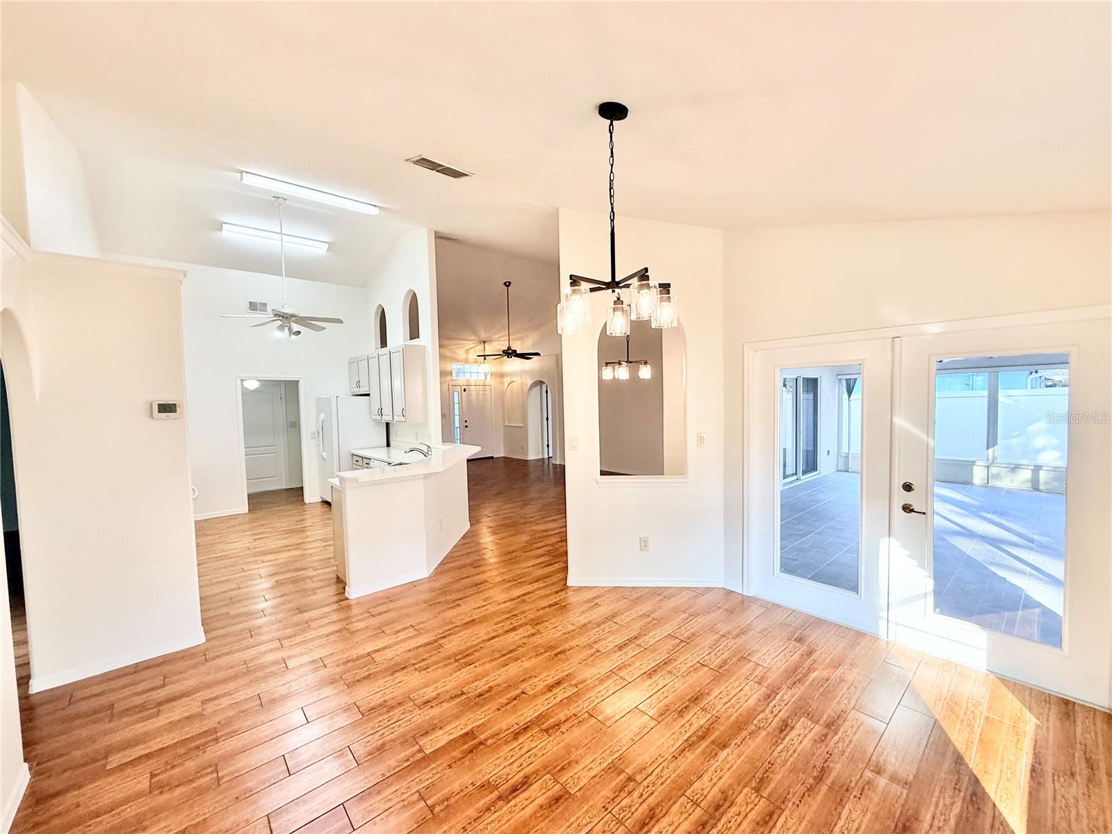 2494 TREMONT Dr EUSTIS, FL 32726