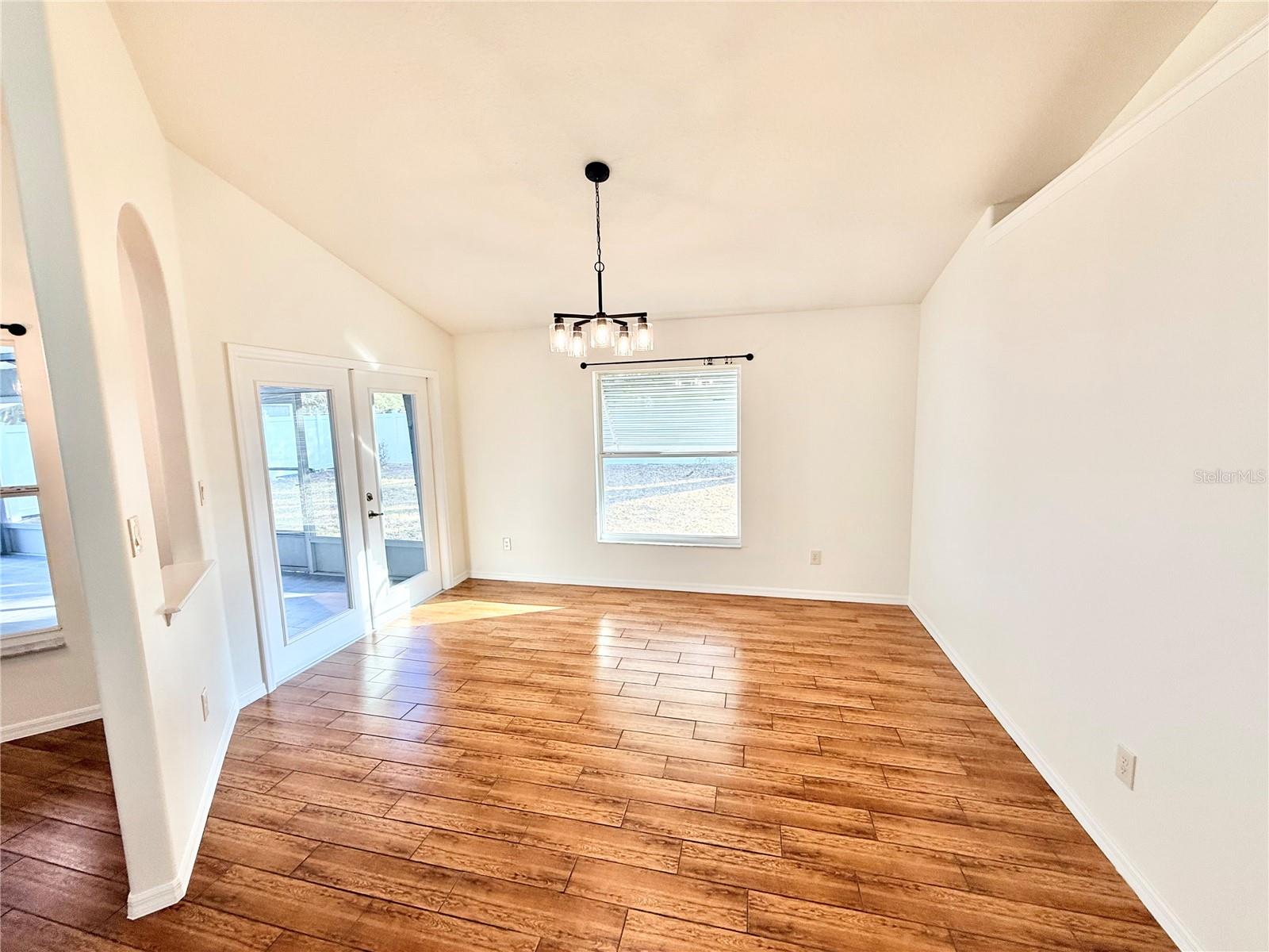 2494 TREMONT Dr EUSTIS, FL 32726